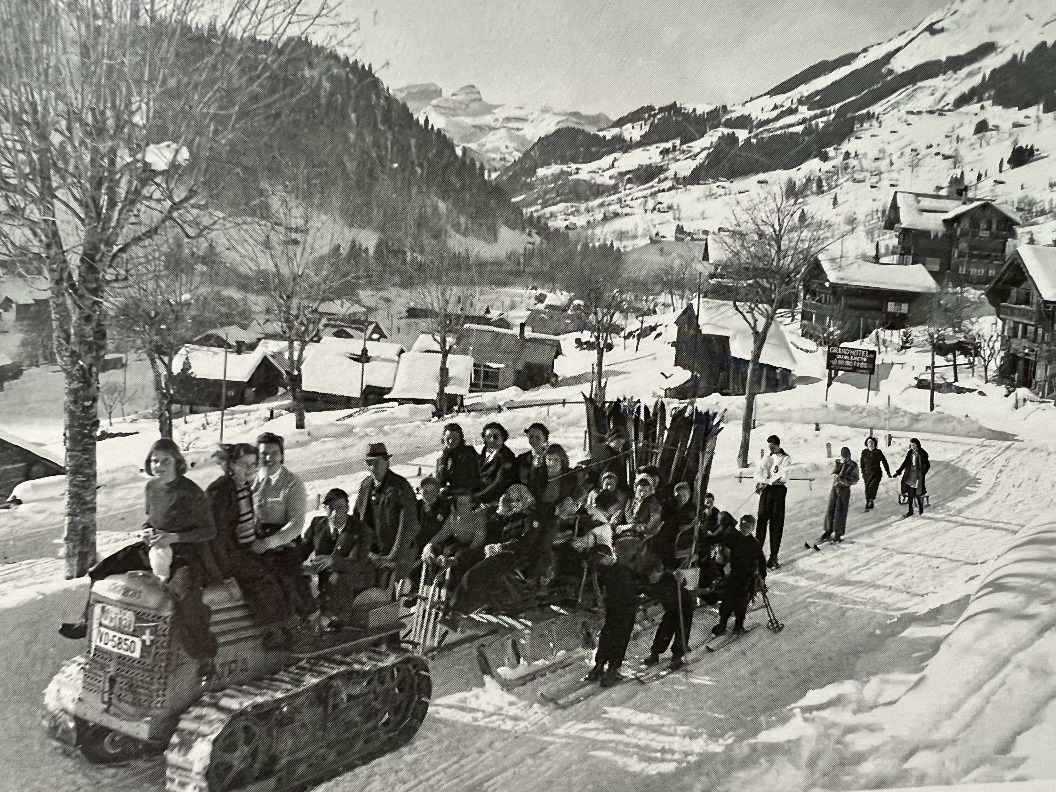 Tractor-lift in Les Diablerets, between 1939 and 1941.