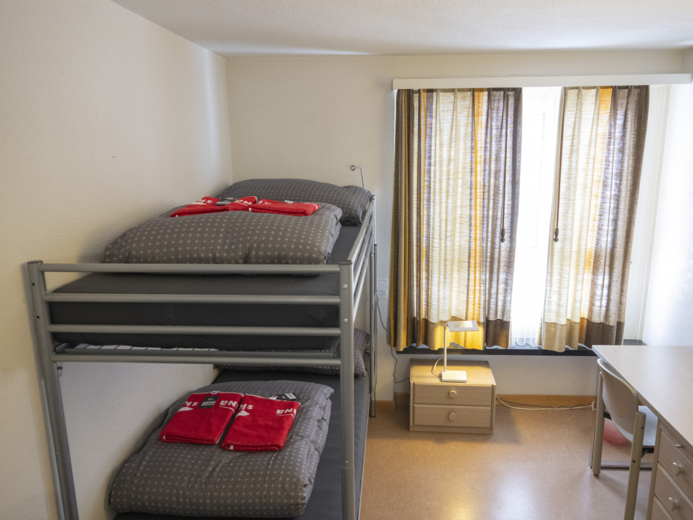 Switzerland to continue refugee resettlement programme