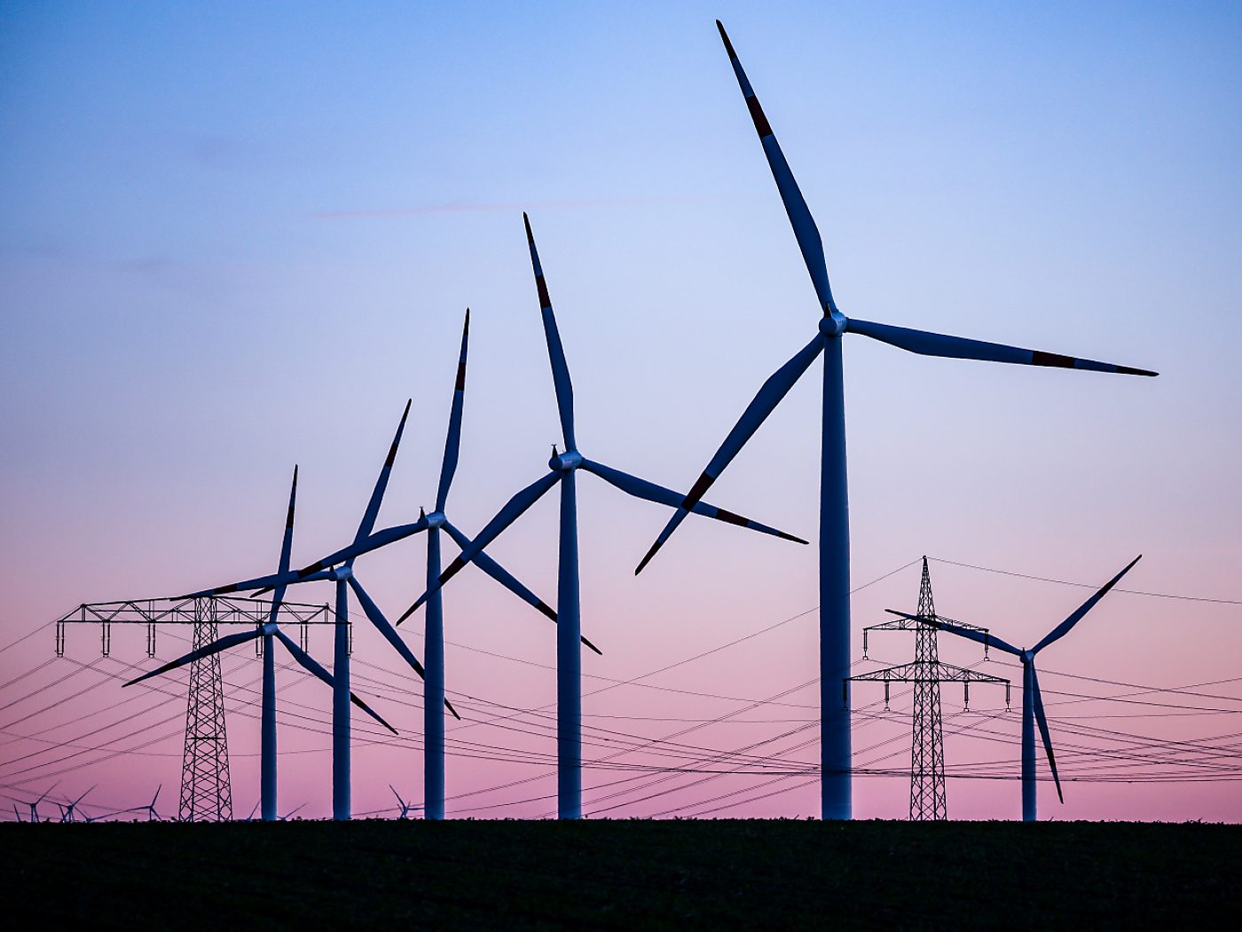 Swissgrid to invest around 5.5 billion in the electricity grid by 2040