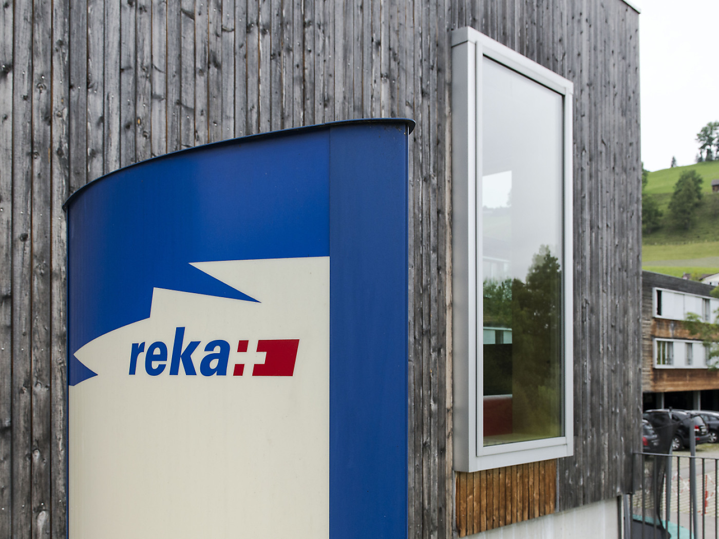 Schell Reka Reka-Checks auf Papier gibt es bald nicht mehr - SWI swissinfo.ch