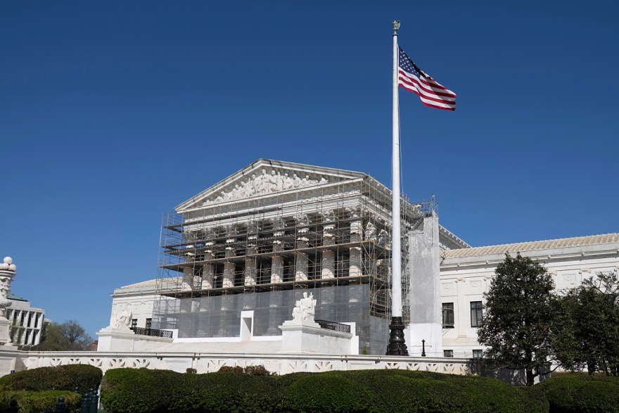 18th Century Law: US Supreme Court Authorizes Expulsions Migrants