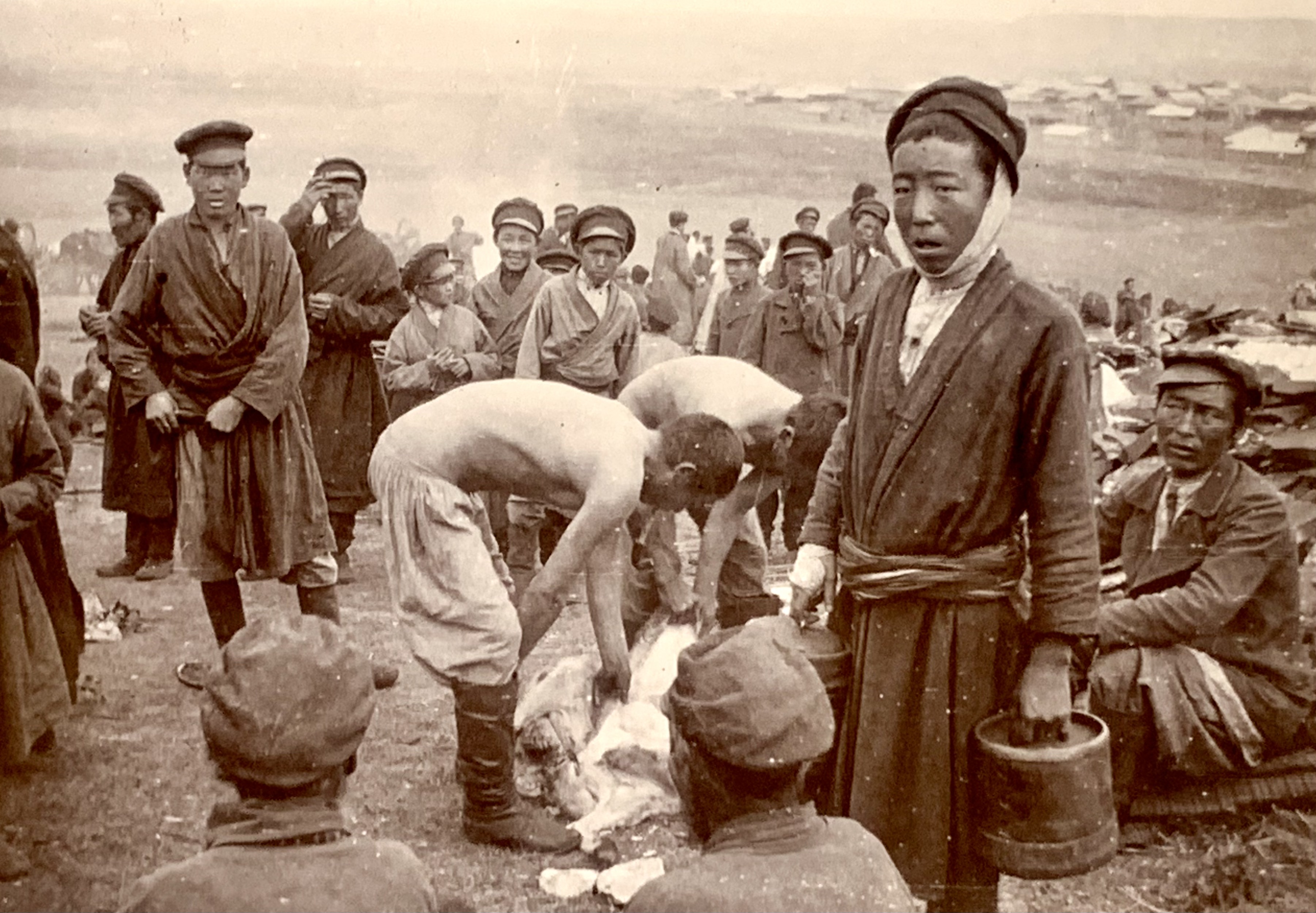 With the Buryats in Mongolia. Max Huber witnessed a traditional offering ceremony.