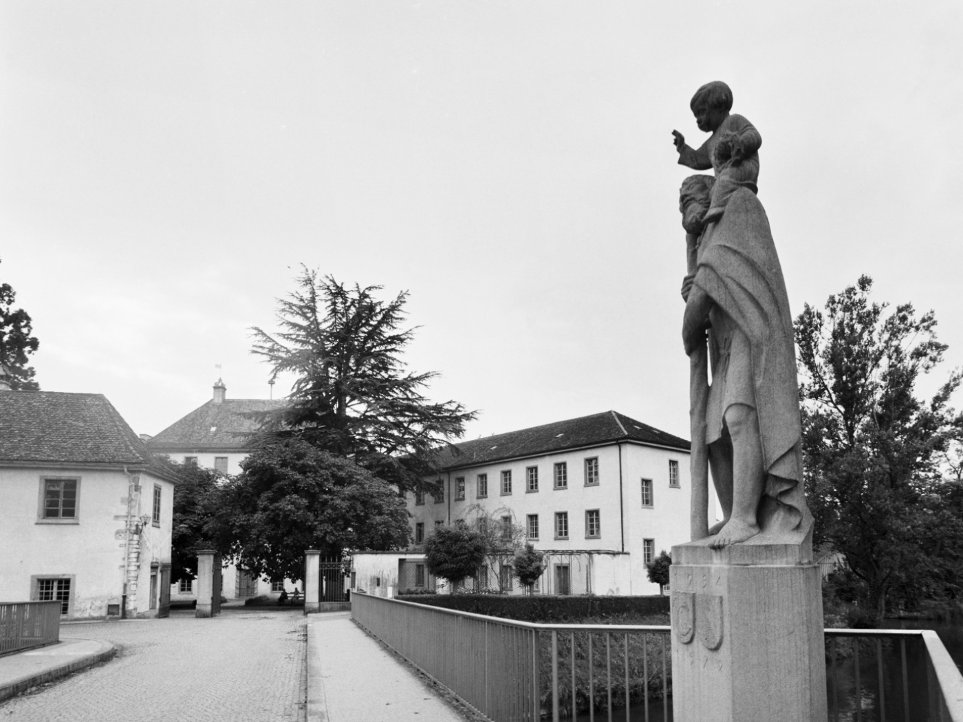 Zurich cantonal government wants to compensate victims of forced labour