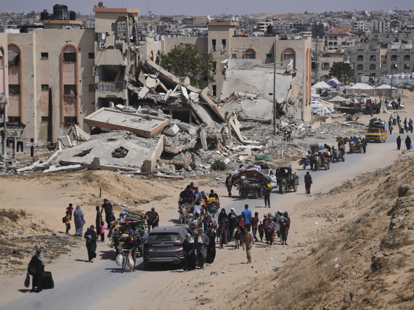 rovine di edifici a gaza