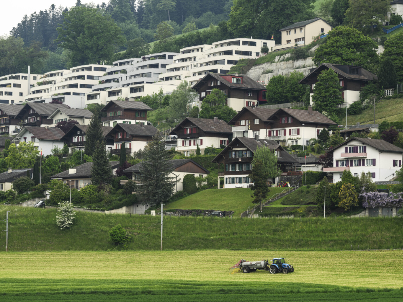 Low interest rates fuel the dream of home ownership