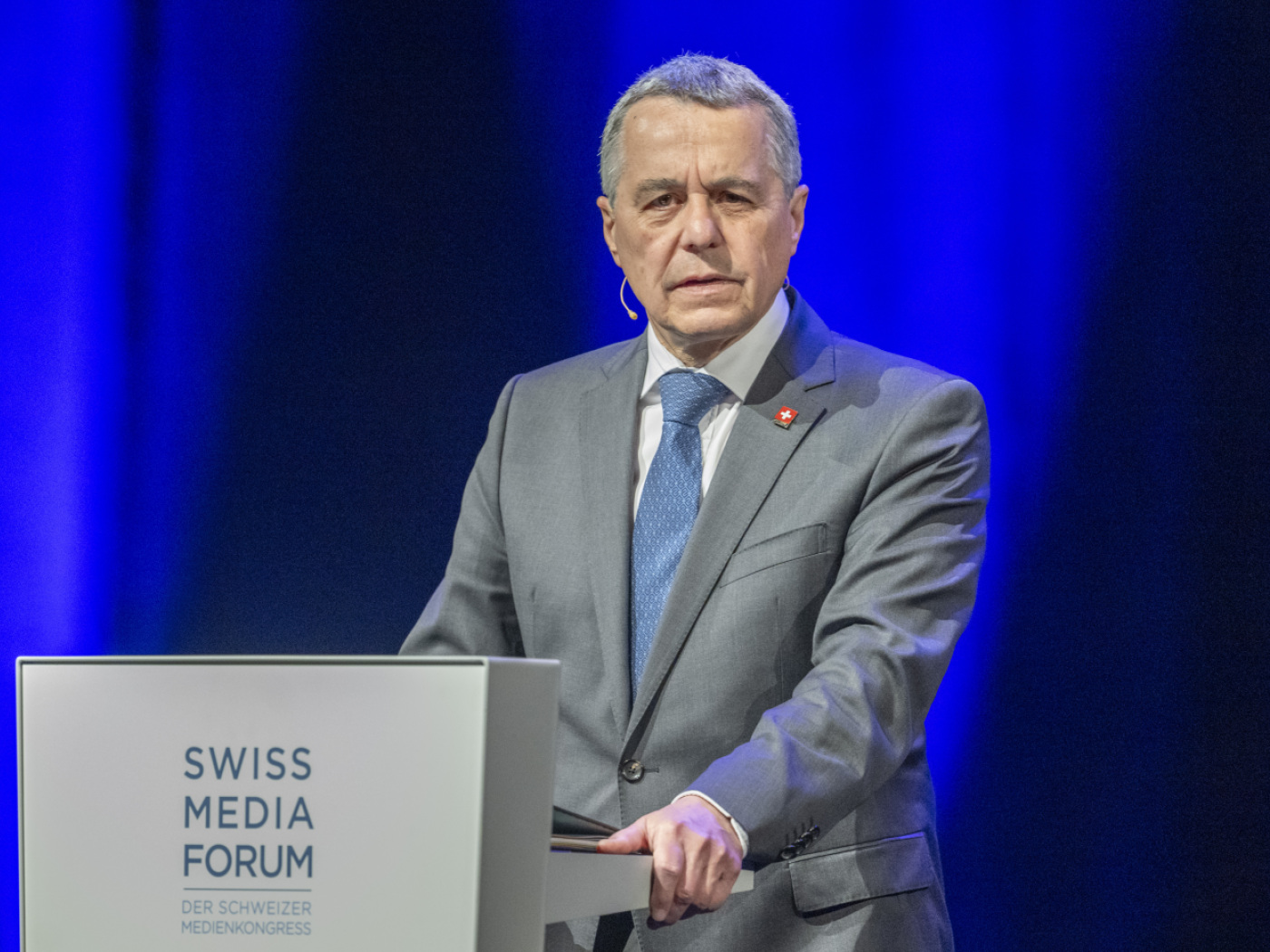 Concerned about democracy, Ignazio Cassis appeals to the media