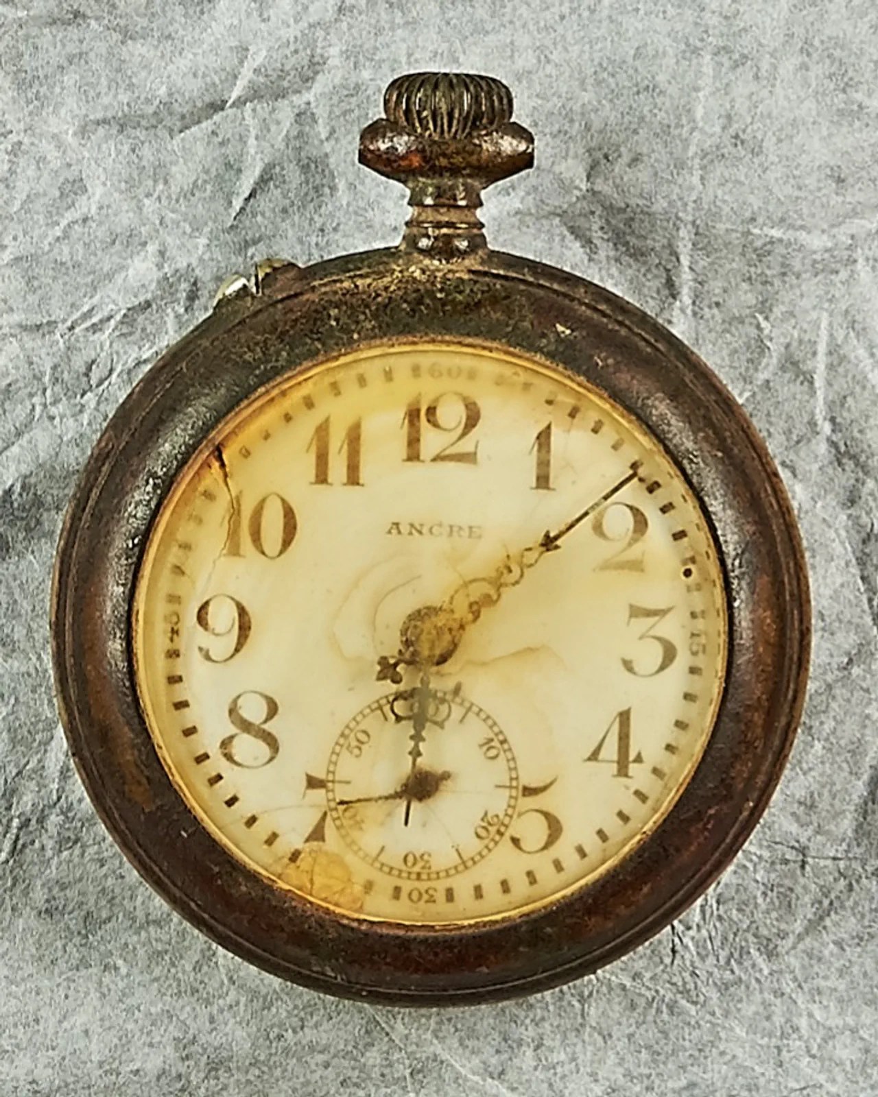 Albert Wirz's pocket watch stopped when the Titanic sank. It shows the exact time of his death.