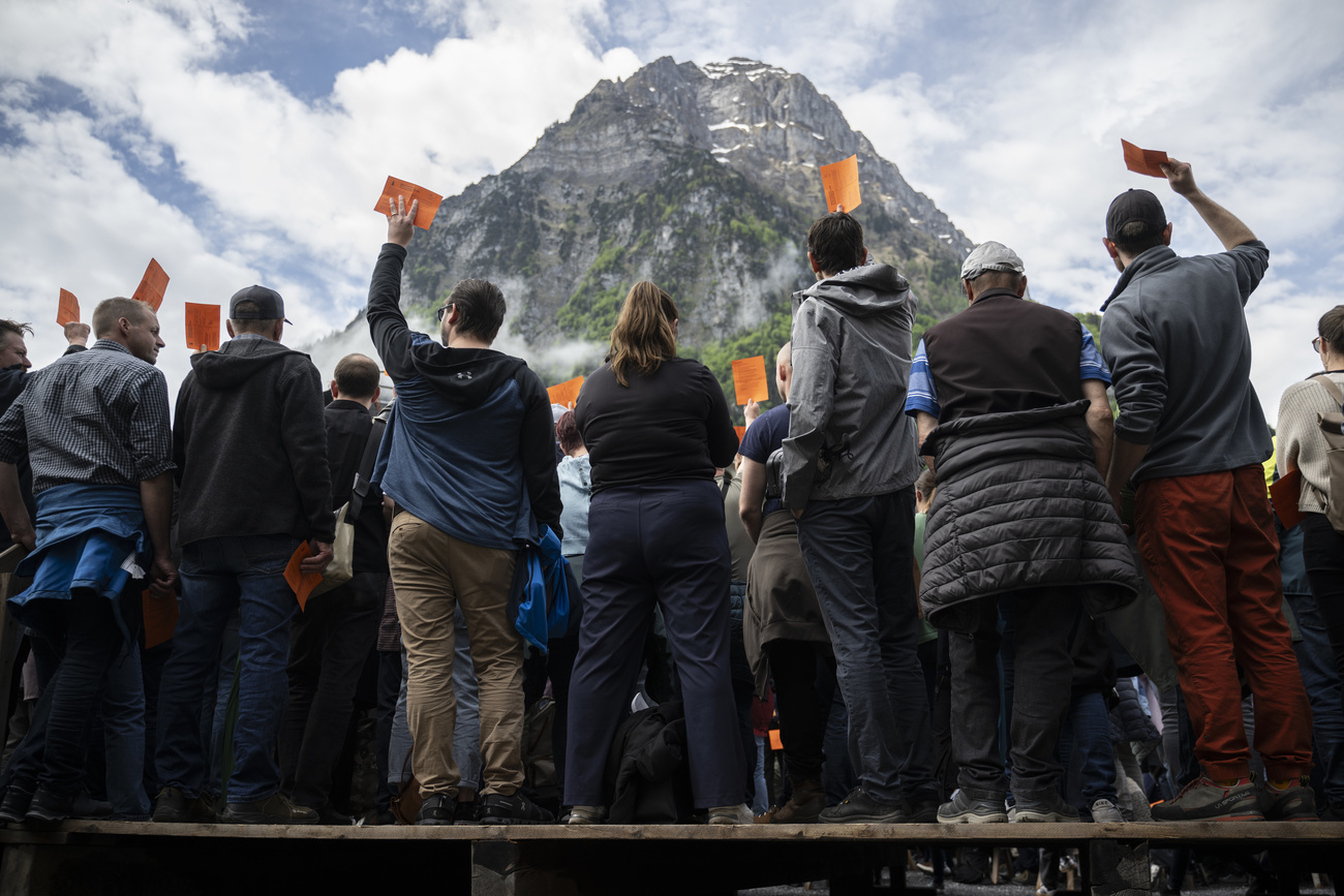 Glaris