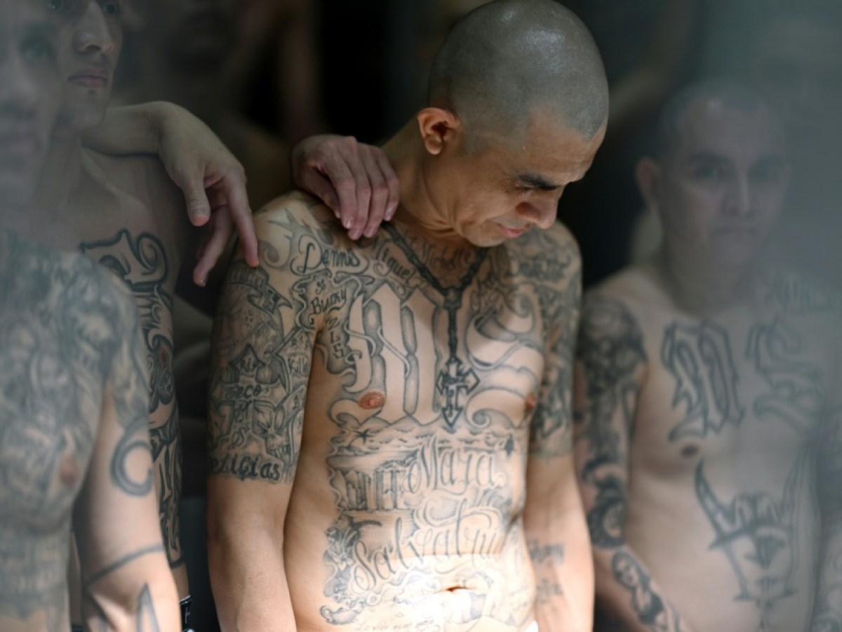 Un diario salvadoreño denuncia una "persecución" por revelar un supuesto pacto de Bukele con las pandillas - SWI swissinfo.ch