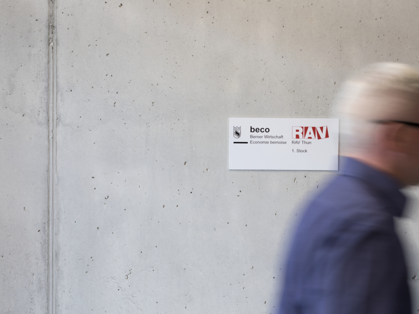 Unemployment rate falls to 2.8% in April