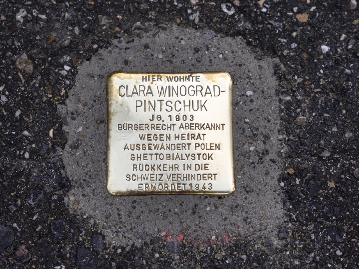 Paving stones were laid in Biel in tribute to the victims of Nazism