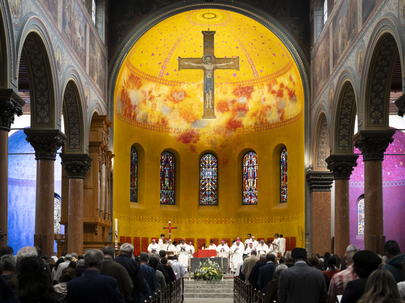 Fewer and fewer people are attending religious events