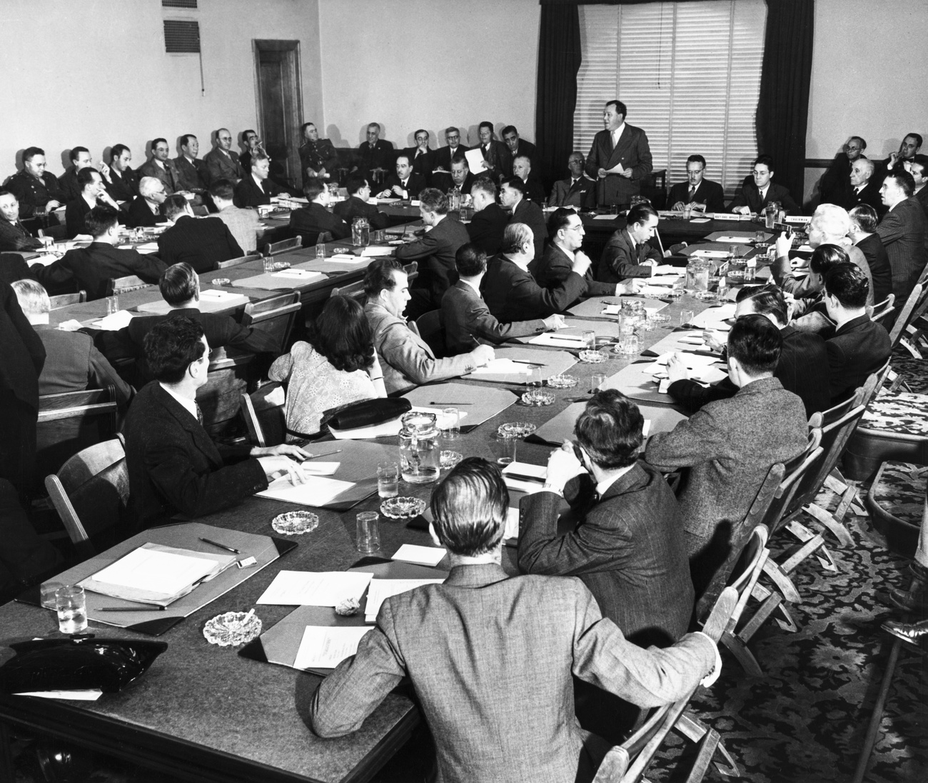 Delegations from 50 nations work on the content of the UN Charter - the founding treaty of the United Nations - at the UN Founding Conference in San Francisco, USA, between 25 April and 26 June 1945. Here, on 3 May 1945, Commission 3, under the leadership of Trygve Lie from Norway, deliberates. (KEYSTONE/PHOTOPRESS-ARCHIVE/Str)