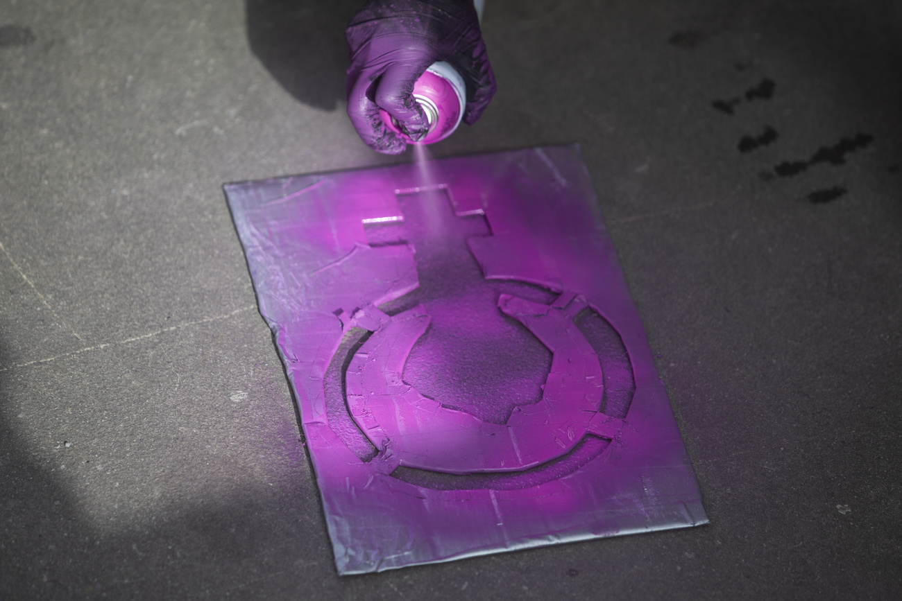 purple spray paint