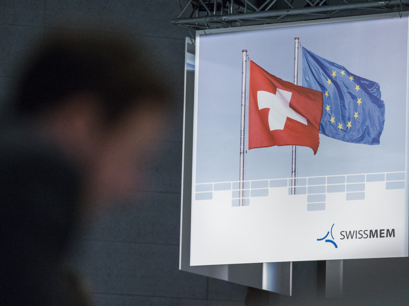 bandiera svizzera ed europea