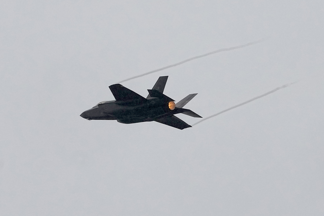 A Lockheed Martin F-35 performs a demonstration flight at the International Paris Air Show, Monday, June 19, 2023 at Le Bourget airport, north of Paris. Aviation industry CEOs and top government officials from around the world descended on the Paris Air Show on Monday for a week of deal-making and demonstrations of the world's latest air and space technology (AP Photo/Michel Euler)