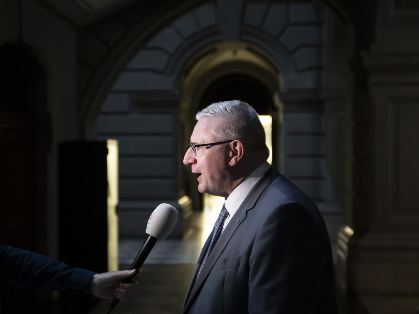 Andreas Glarner loses immunity after Sibel Arslan's deepfake