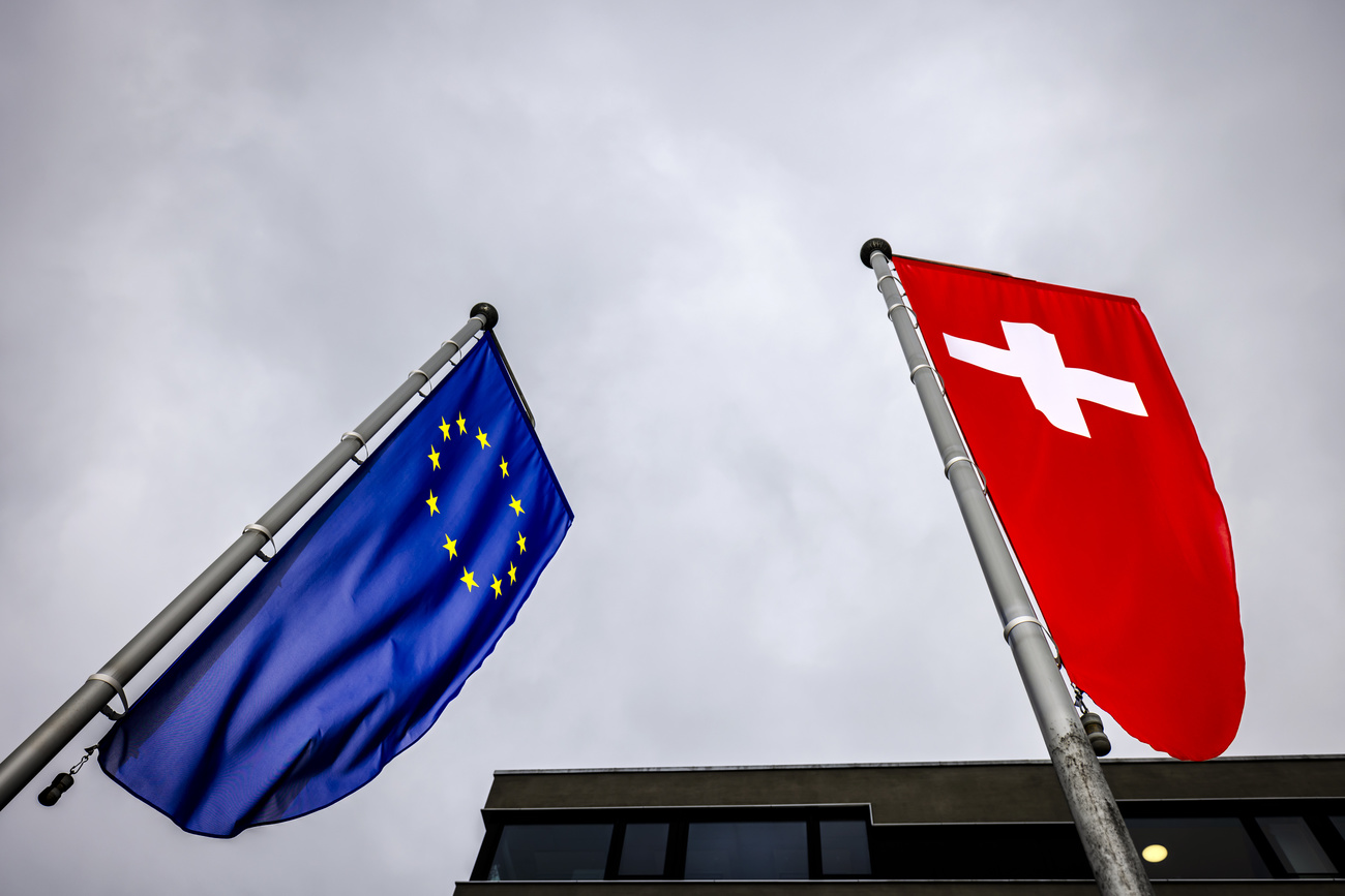 bandiera svizzera e ue