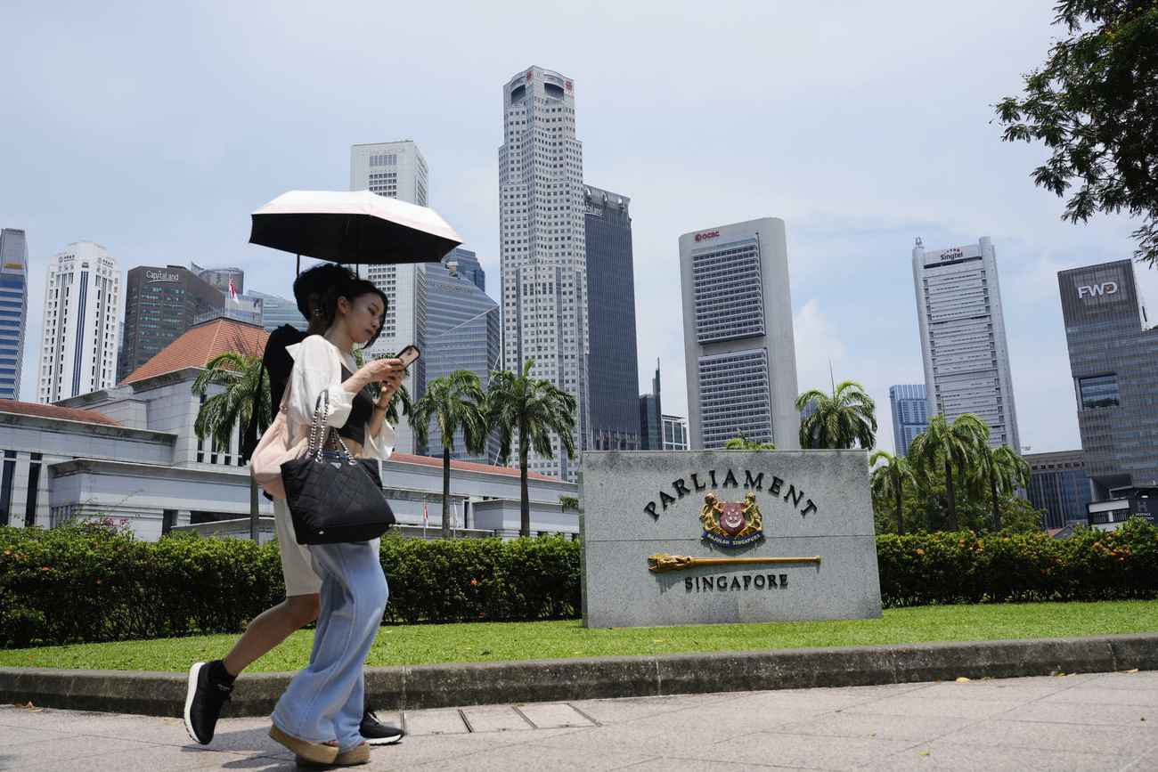 新加坡是一个由政府控制着大部分住房建设的国家。