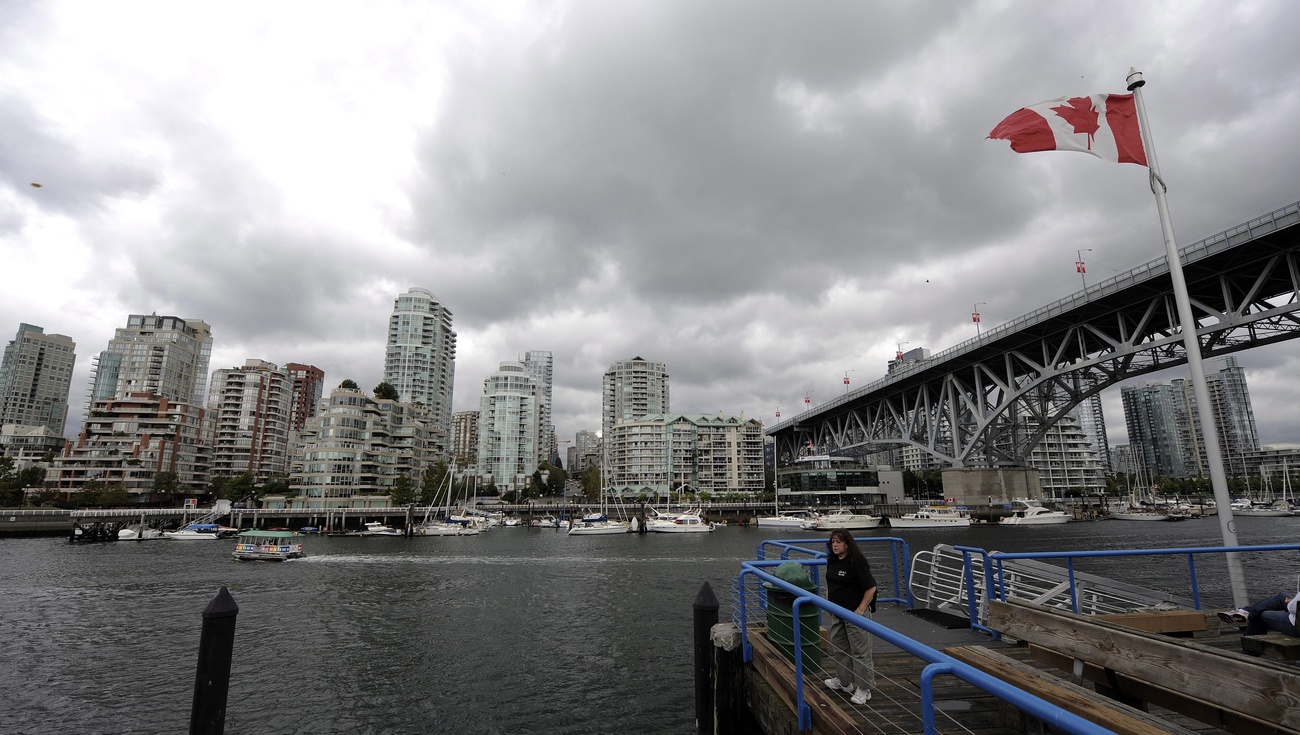 Pendant des années, les investisseurs étrangers ont acheté des biens immobiliers à Vancouver sans les utiliser. Désormais, une inderdiction d'achat par des étrangers s'applique à l'ensemble du Canada.