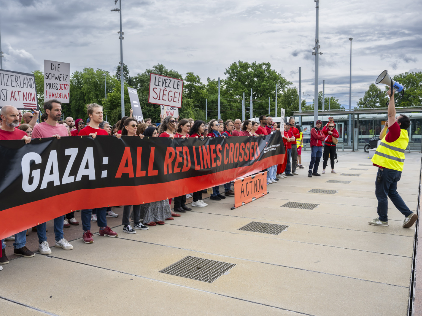 MSF invites Cassis to come and discuss the Gaza Strip with it