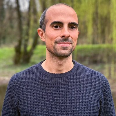 Фредерико Феррейра да Сильва (Frederico Ferreira da Silva), научный сотрудник Лиссабонского университета. Кандидат политических наук, сотрудник Европейского университетского института (Флоренция, Италия), ранее работал в Лозаннском университете. Courtesy