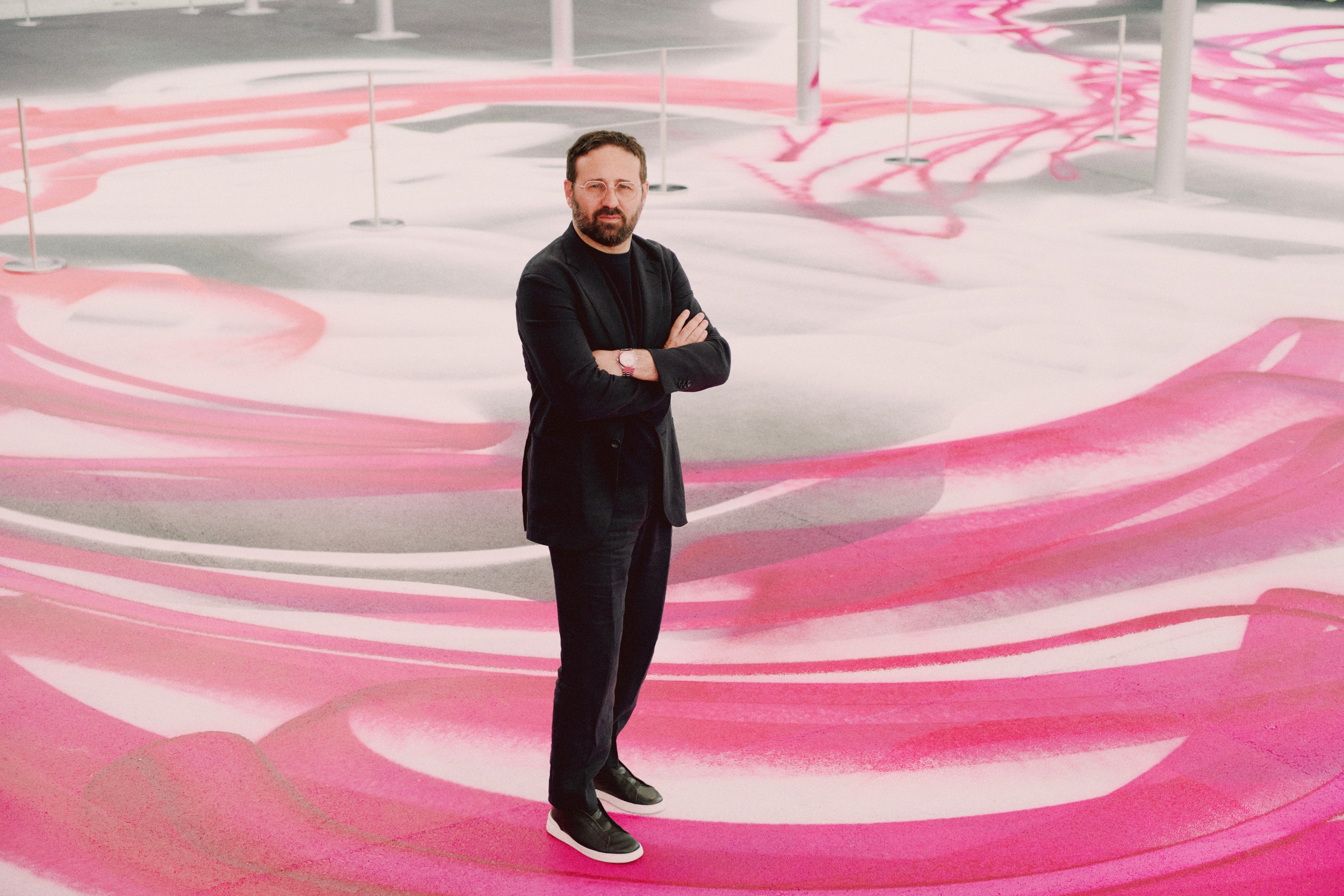 ヴィンチェンツォ・デ・ベッリス氏。2025年アート・バーゼルにて