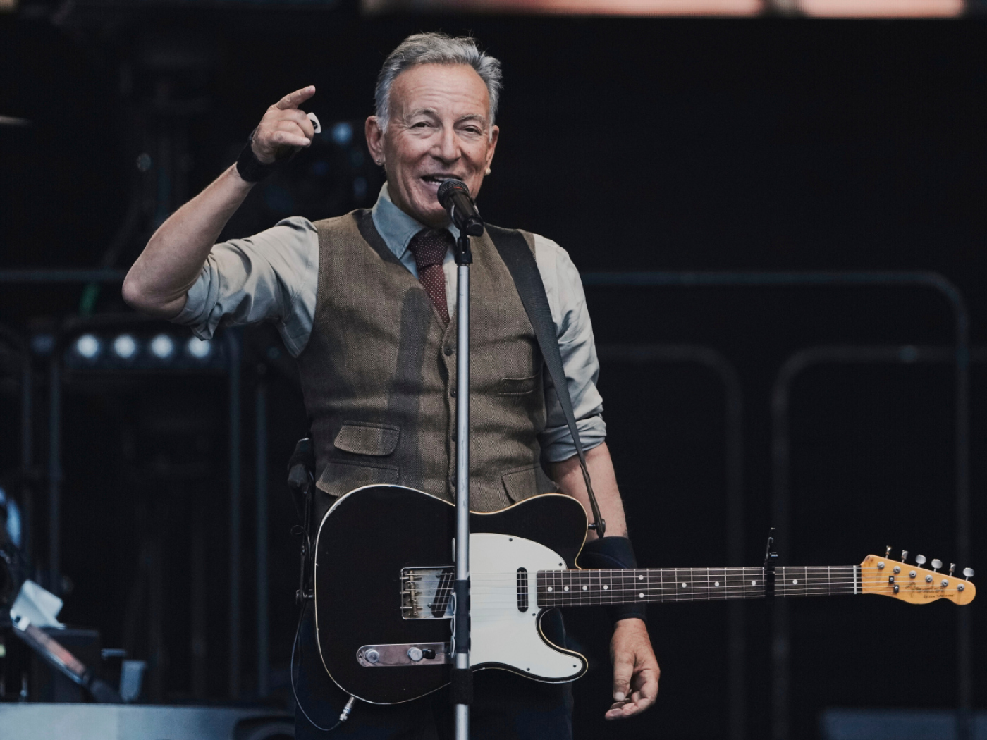 release box unpublished songs bruce