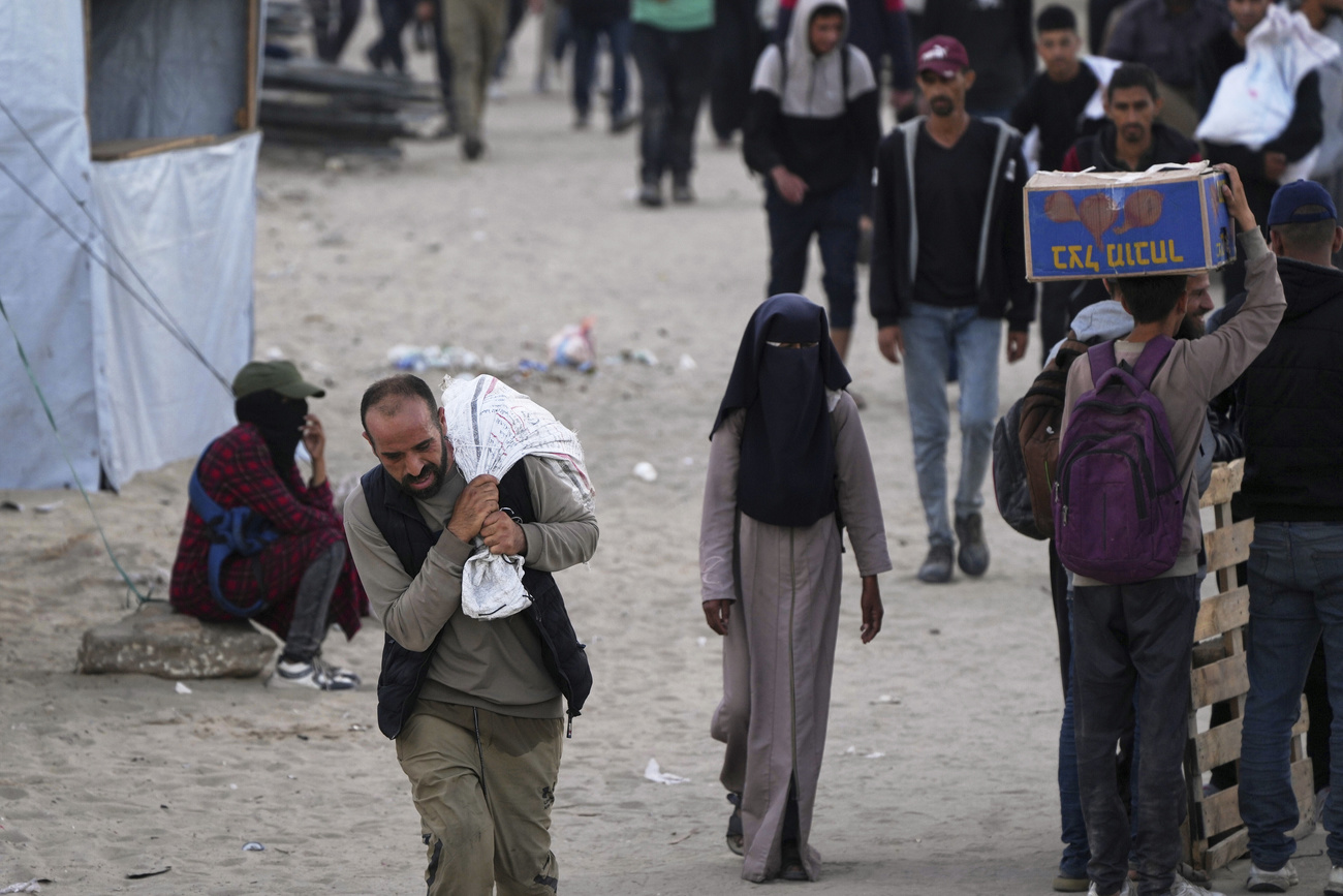 Food distribution "a trap that kills people", says UNRWA head.