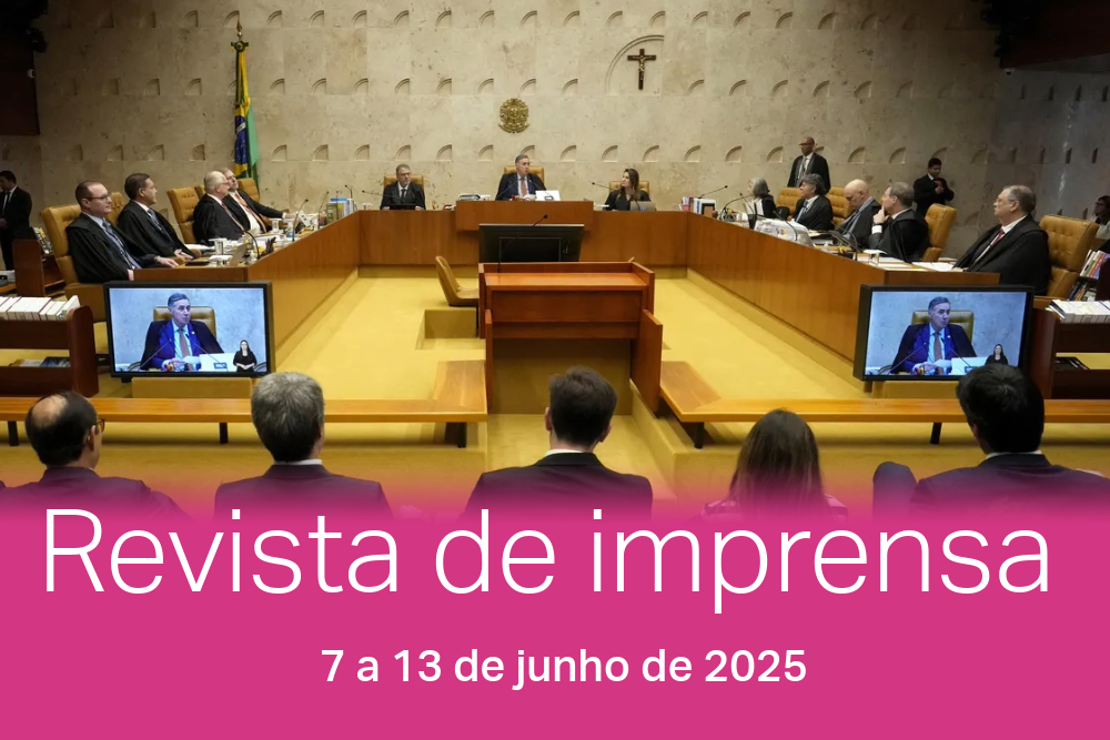 Um tribunal