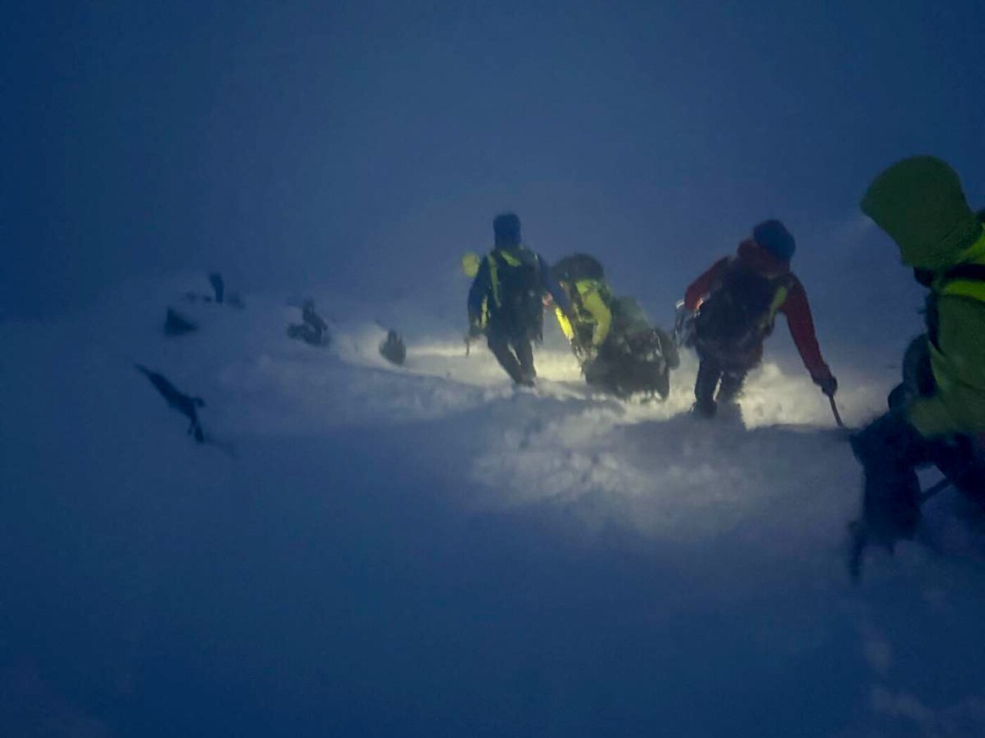 Valais rescuers rescue two rope teams in adverse weather conditions