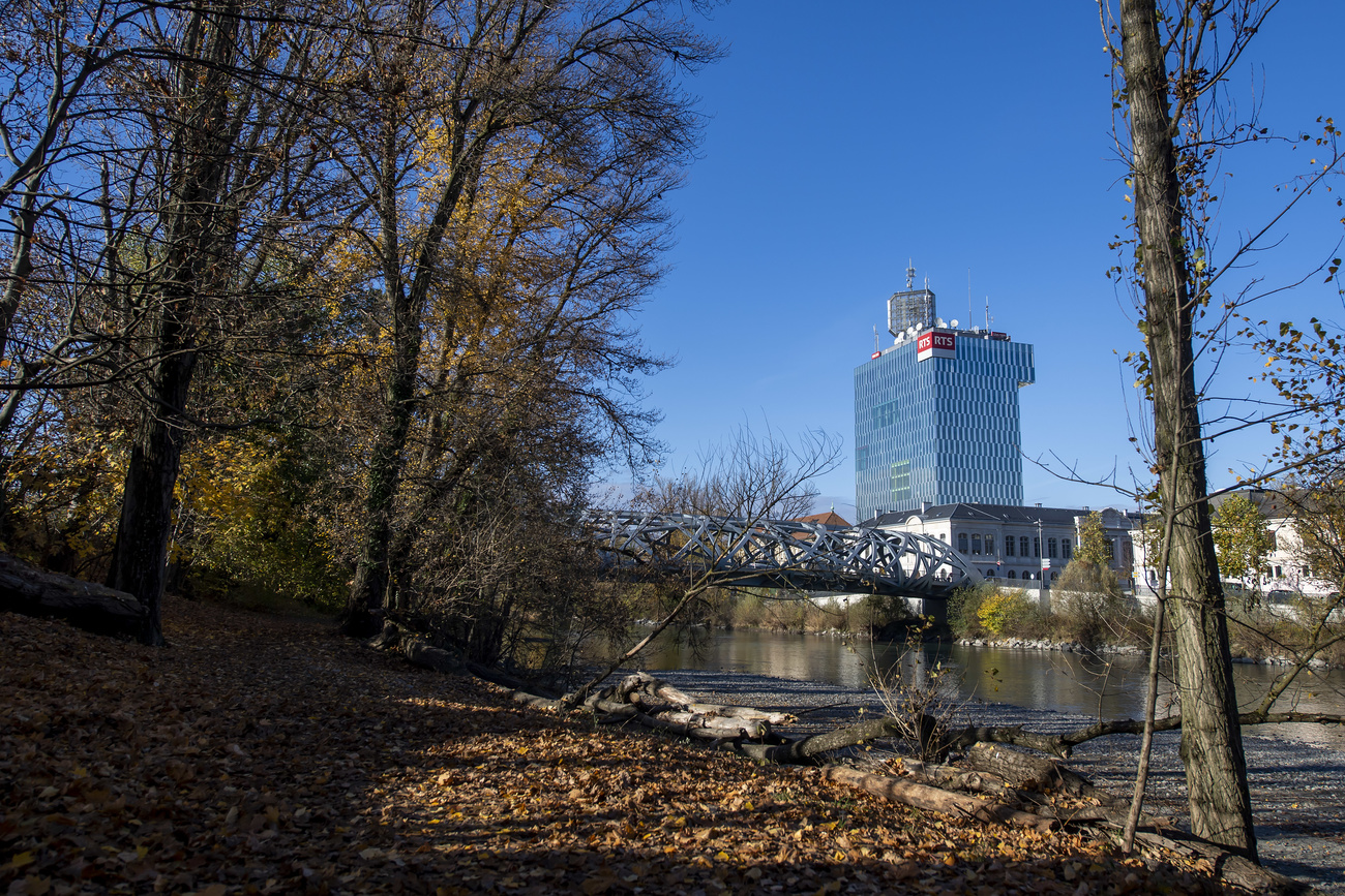 Savings include the sale of the symbolic "RTS Tower" in Geneva.