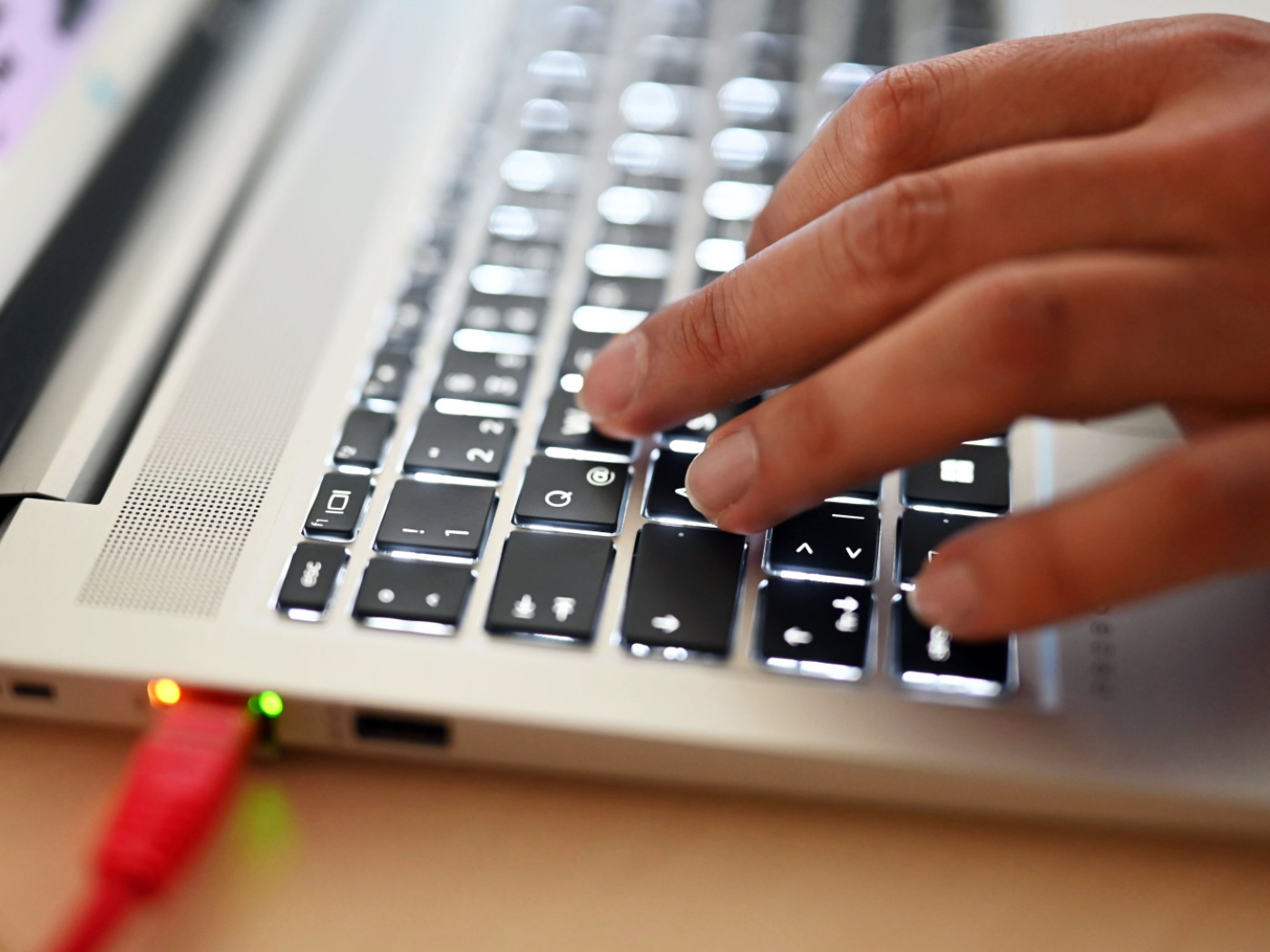 Cyberattacks on Swiss companies increase by 9 per cent