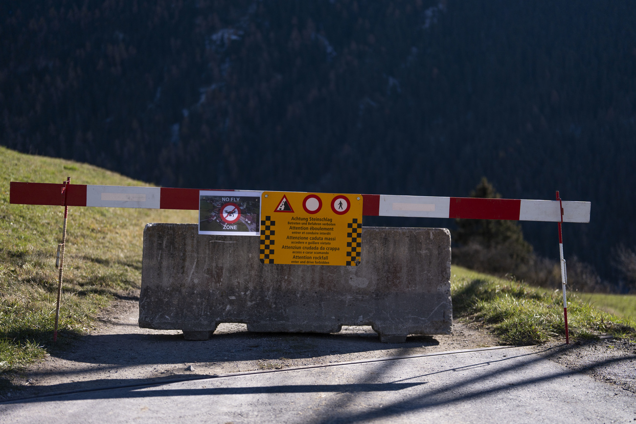 barriera che impedisce l'entrata a brienz
