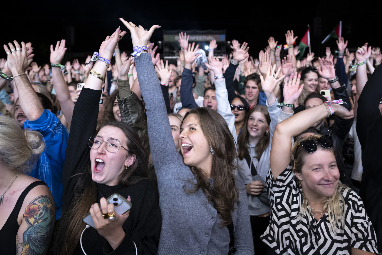 Giovani a un concerto