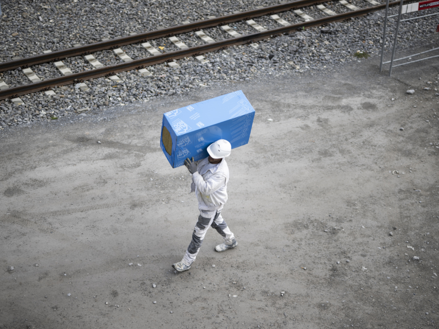 Customs fears and a trade slump: Swiss companies more pessimistic