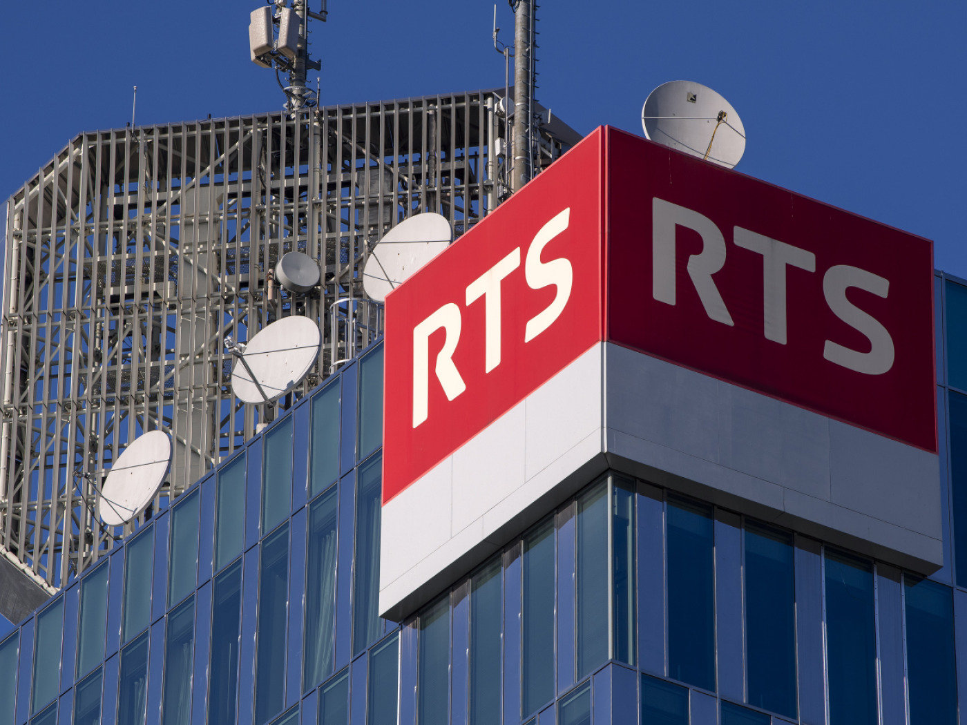 Rts Signs RTS streicht Dutzende von Arbeitsplätzen - SWI swissinfo.ch