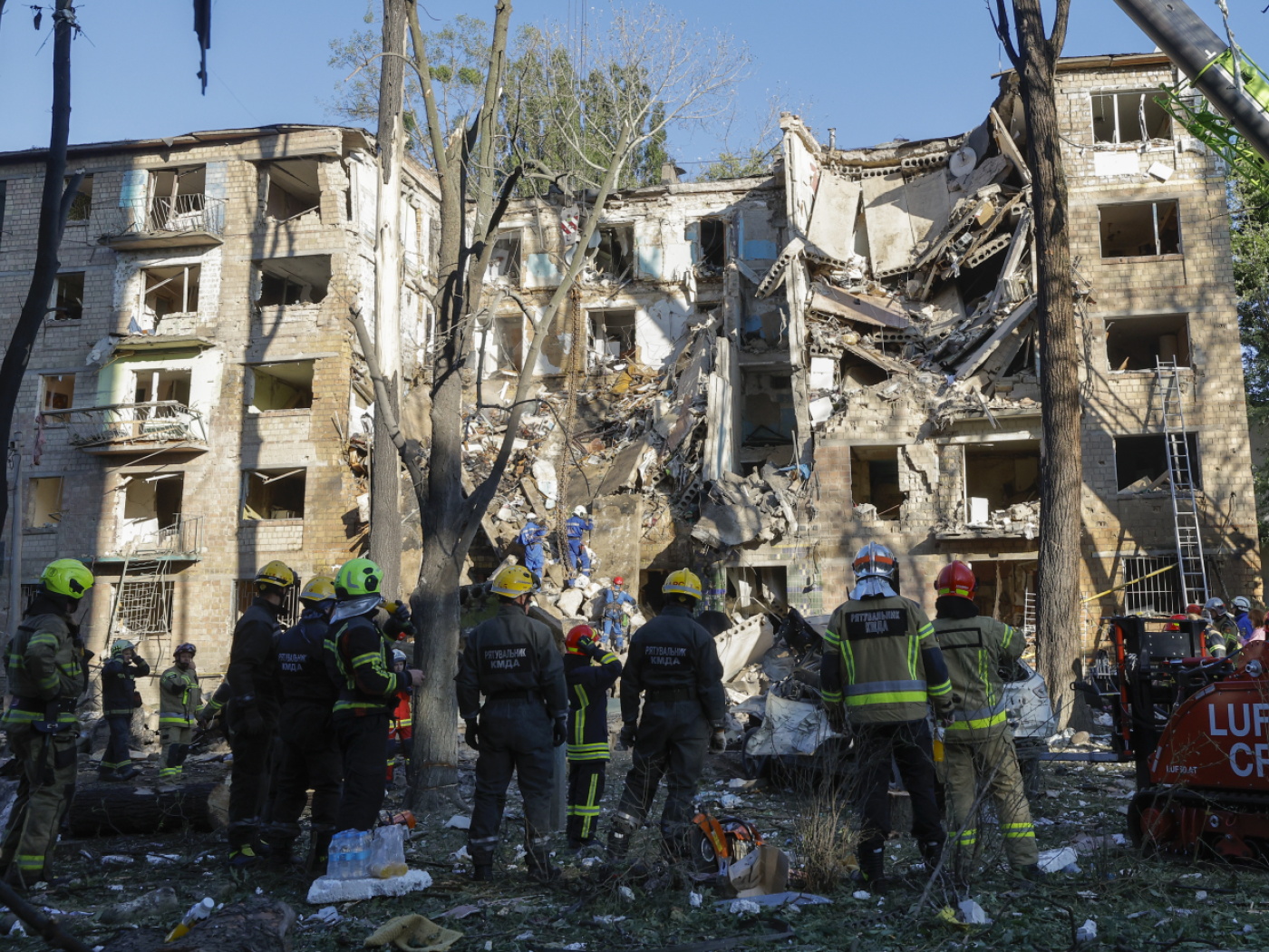 Switzerland and Ukraine sign state treaty on reconstruction