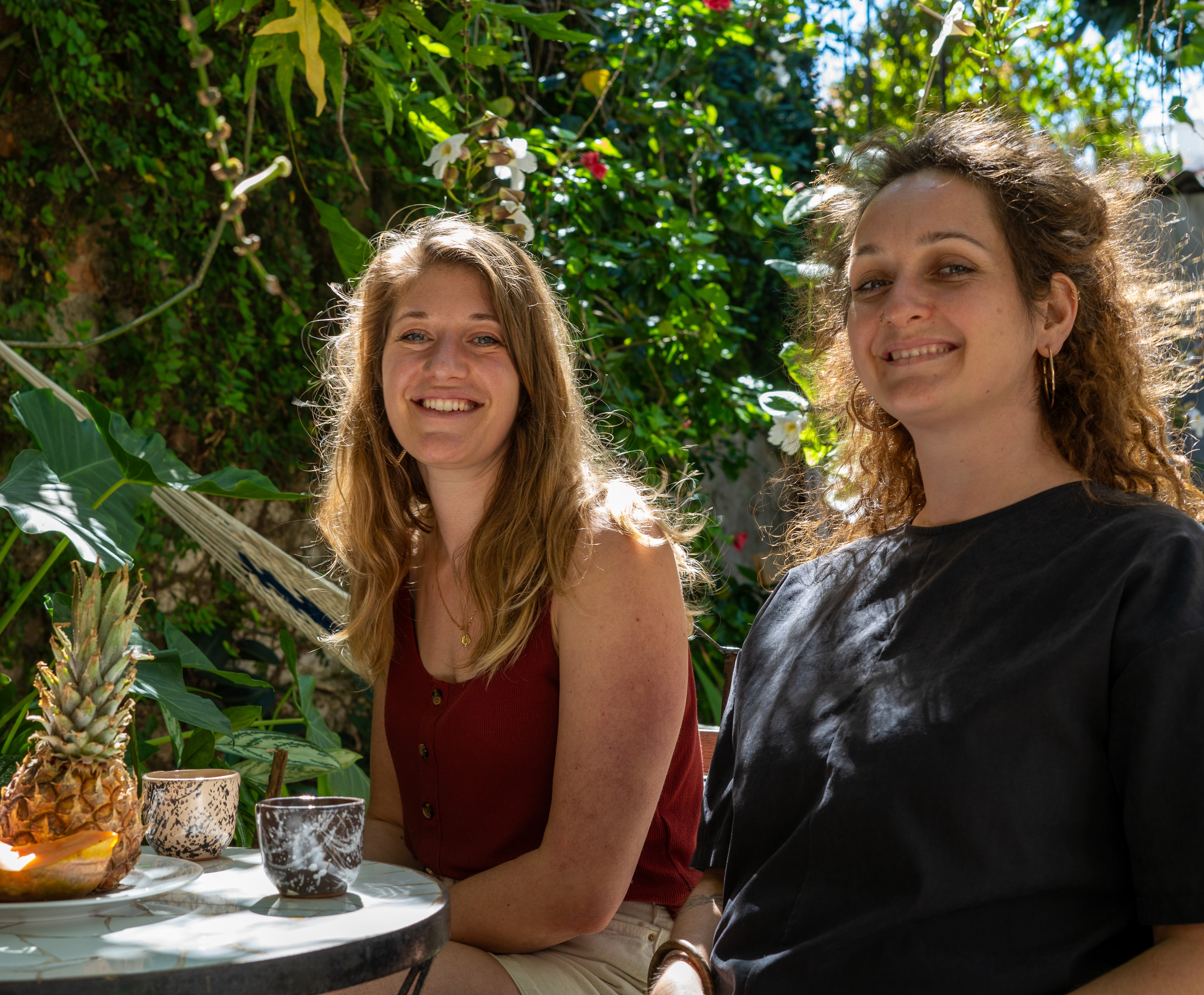 Cyrilla Duforêt (left) and Melanie Marquez divide their professional lives between Switzerland and Cuba.