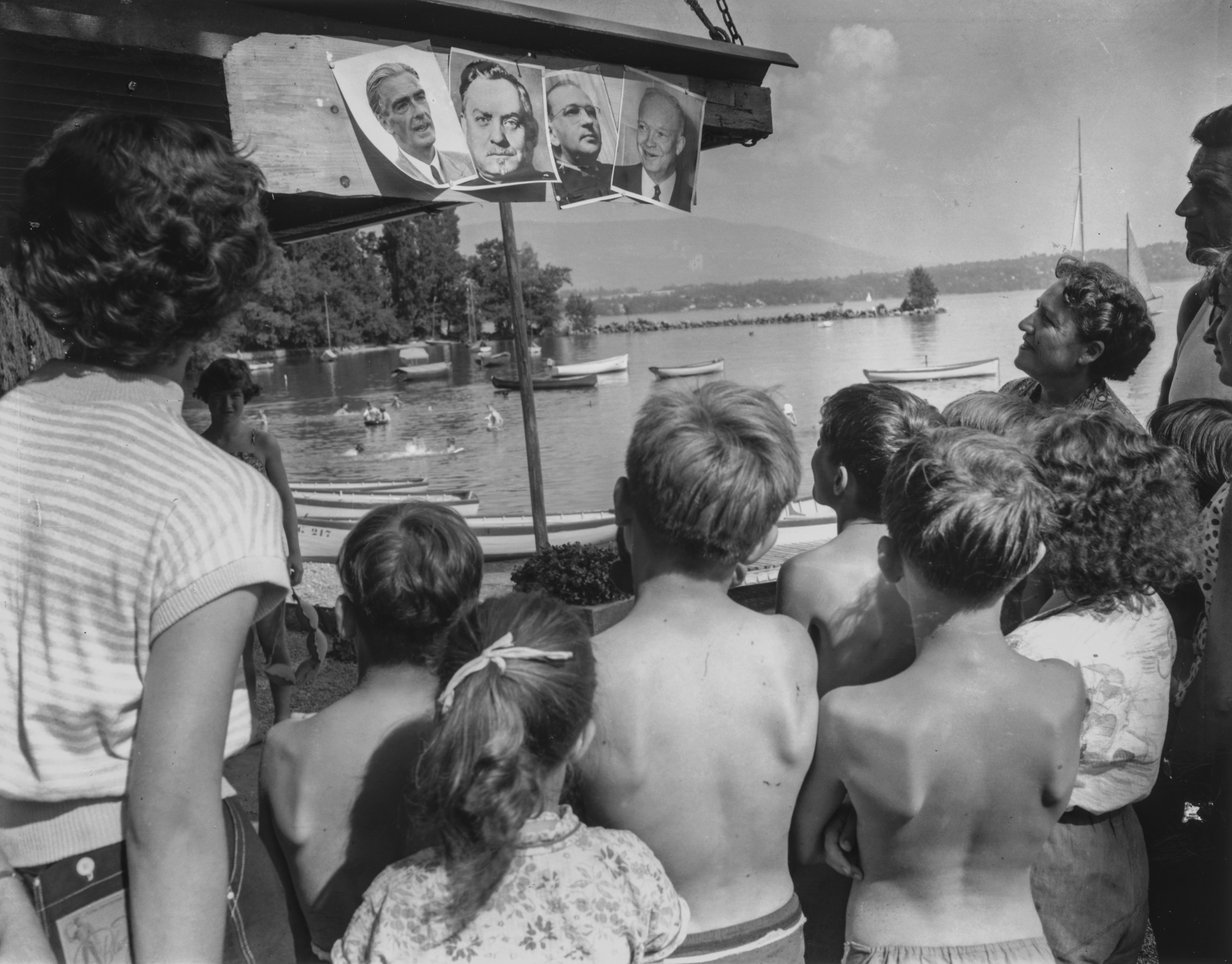 Swiss Children ask about the Big Four "Quatre Grand."