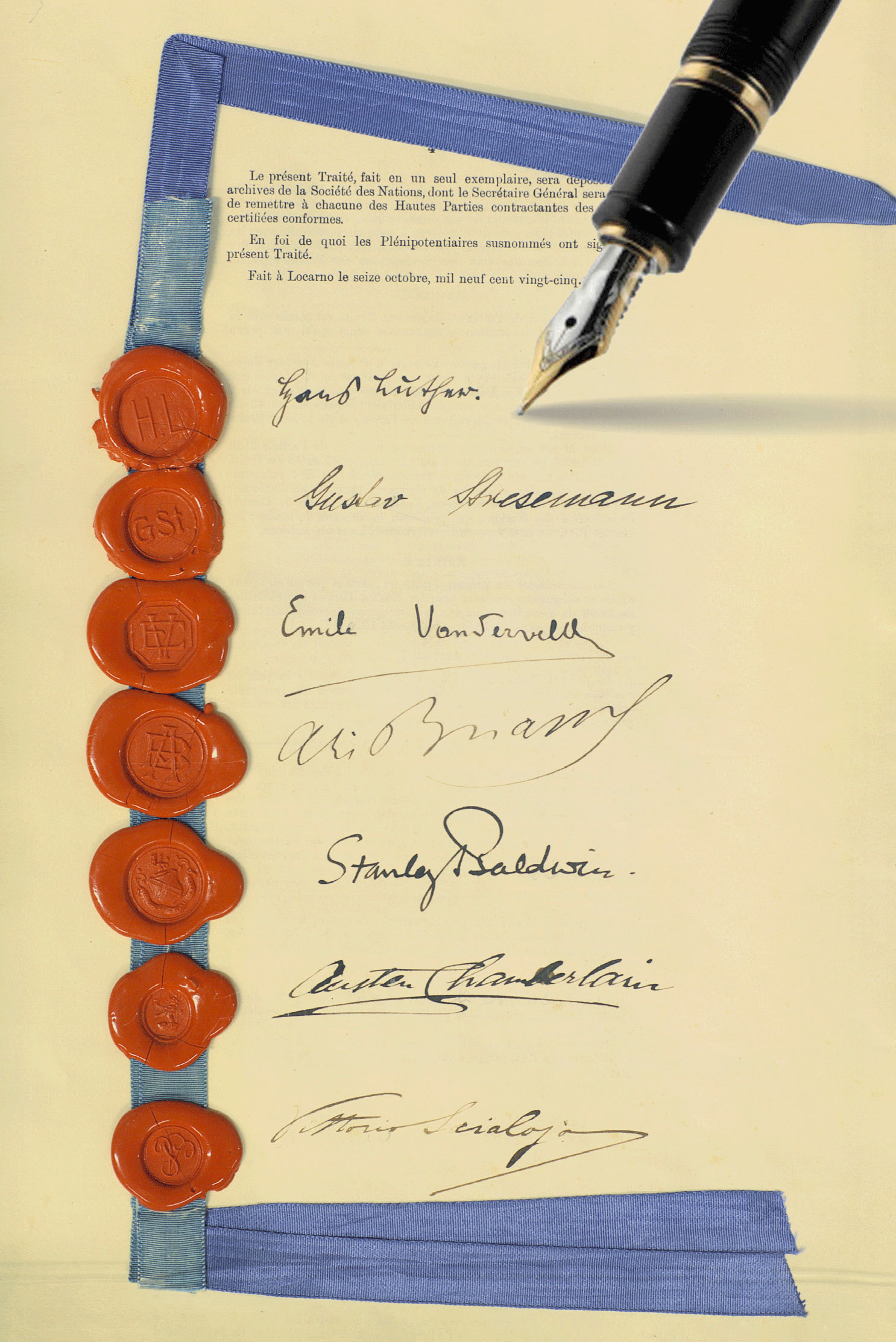 L'original du pacte de Locarno, rédigé en français, se trouve dans les archives de la Société des Nations, à l'ONU, à Genève.