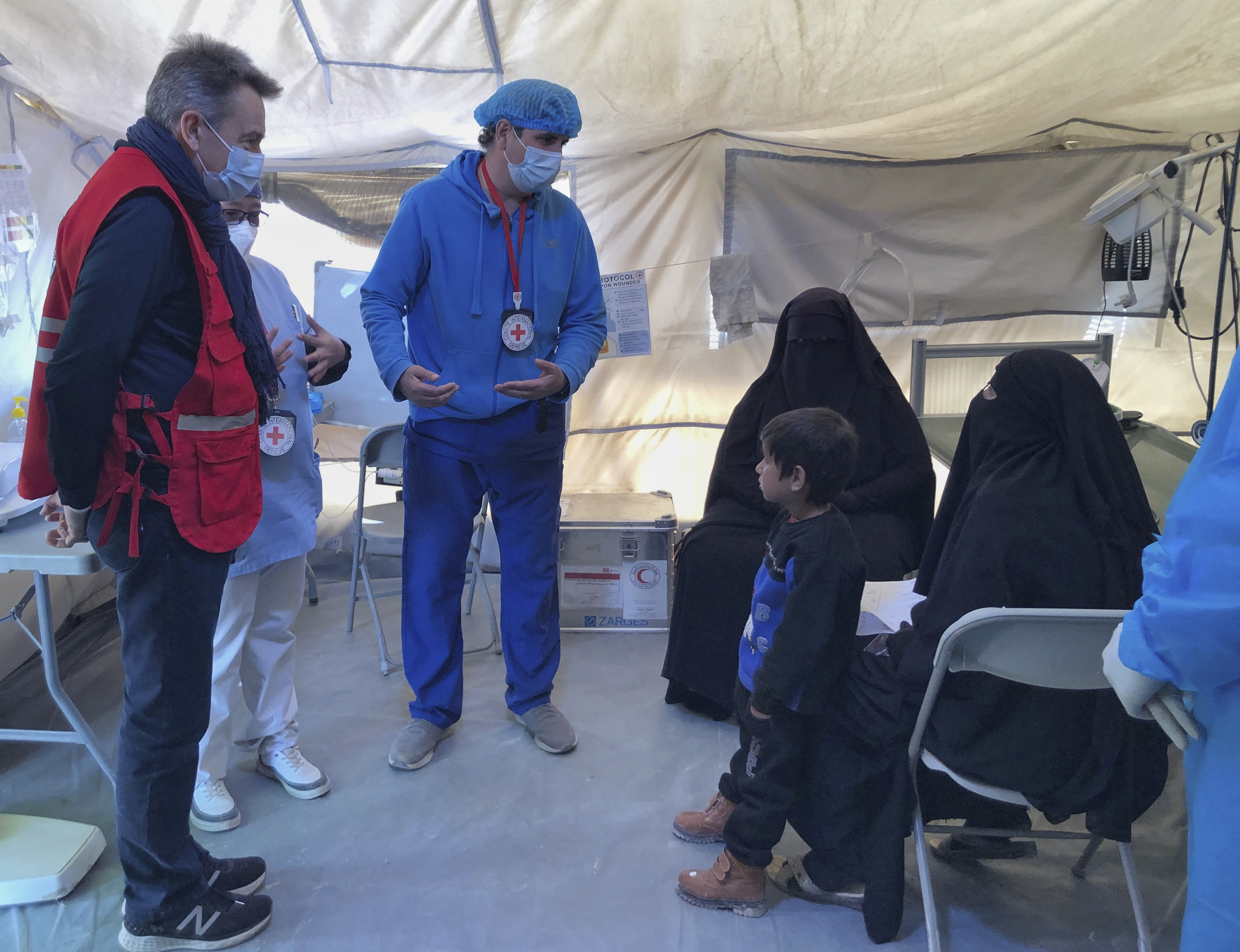 Former ICRC president Peter Maurer visits a field hospital in the Al-Hol camp in northeast Syria, March 2021.