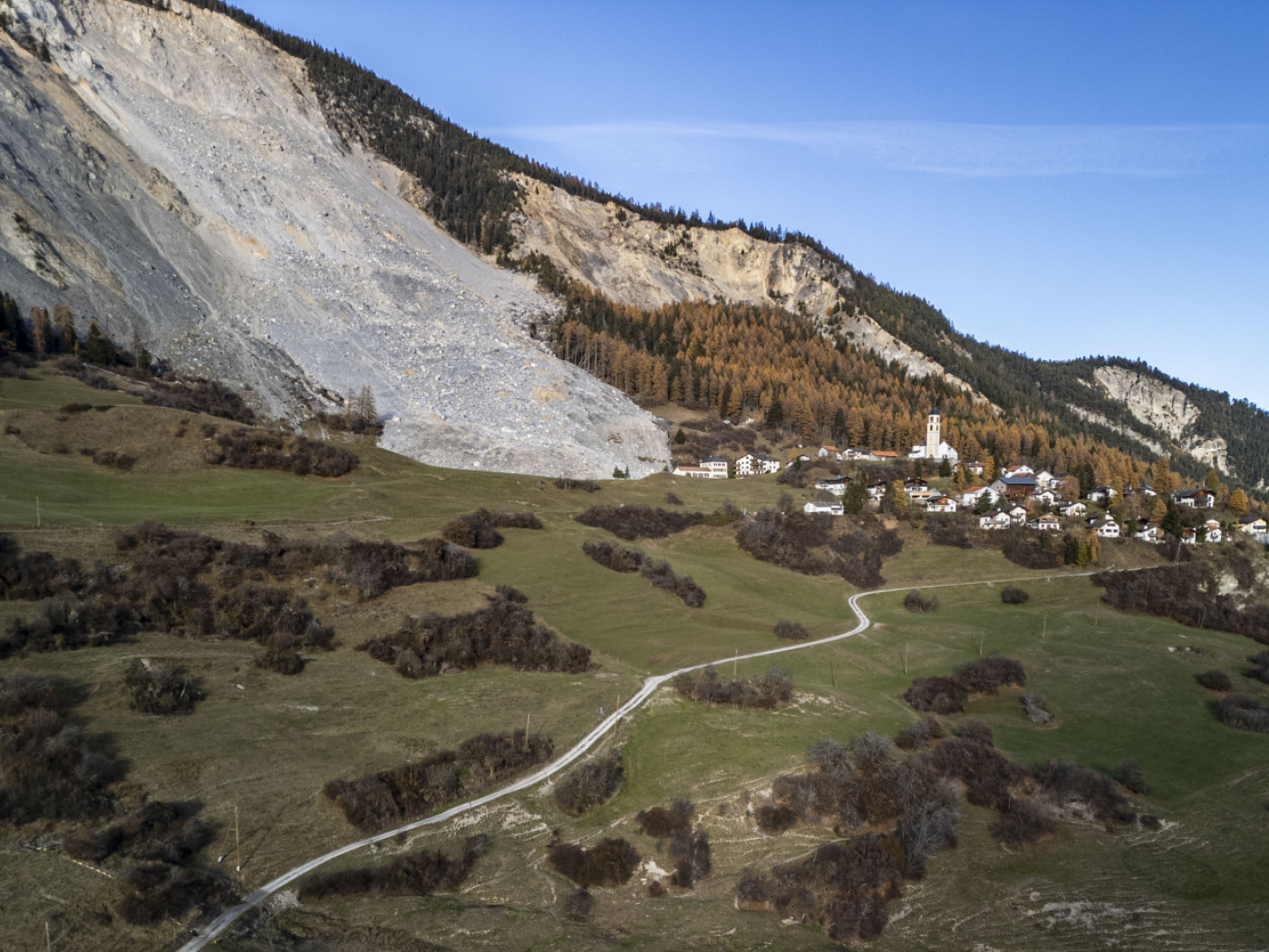 Brienz threatened by landslide: 25 households ready to move house