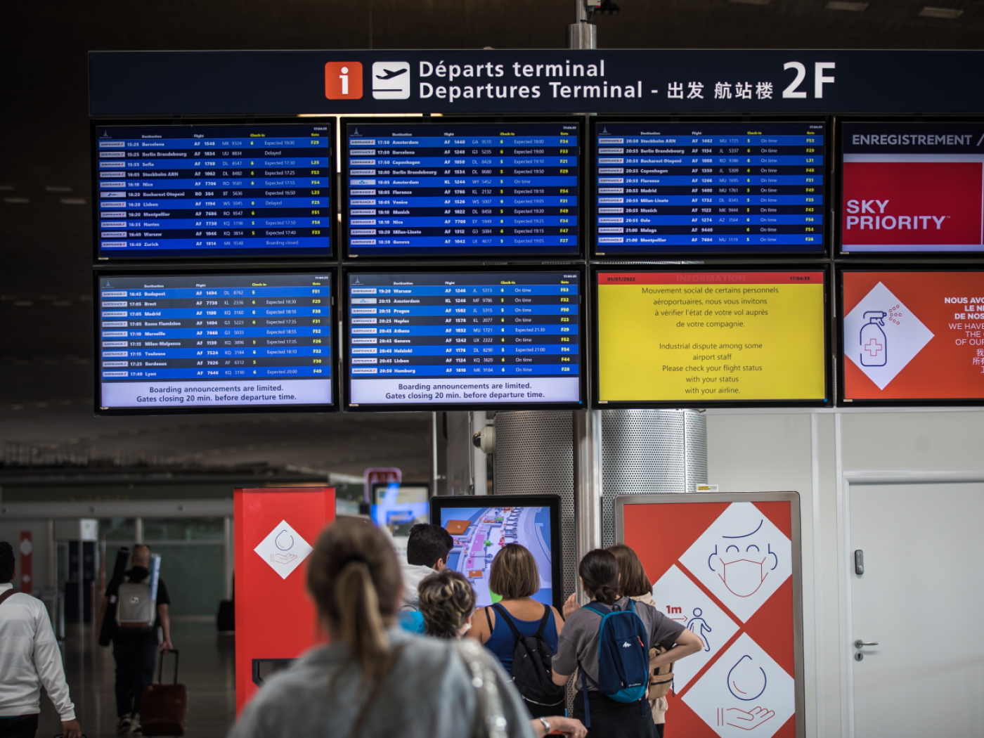  air controllers strike thursday. However, many air controllers strike thursday, many new