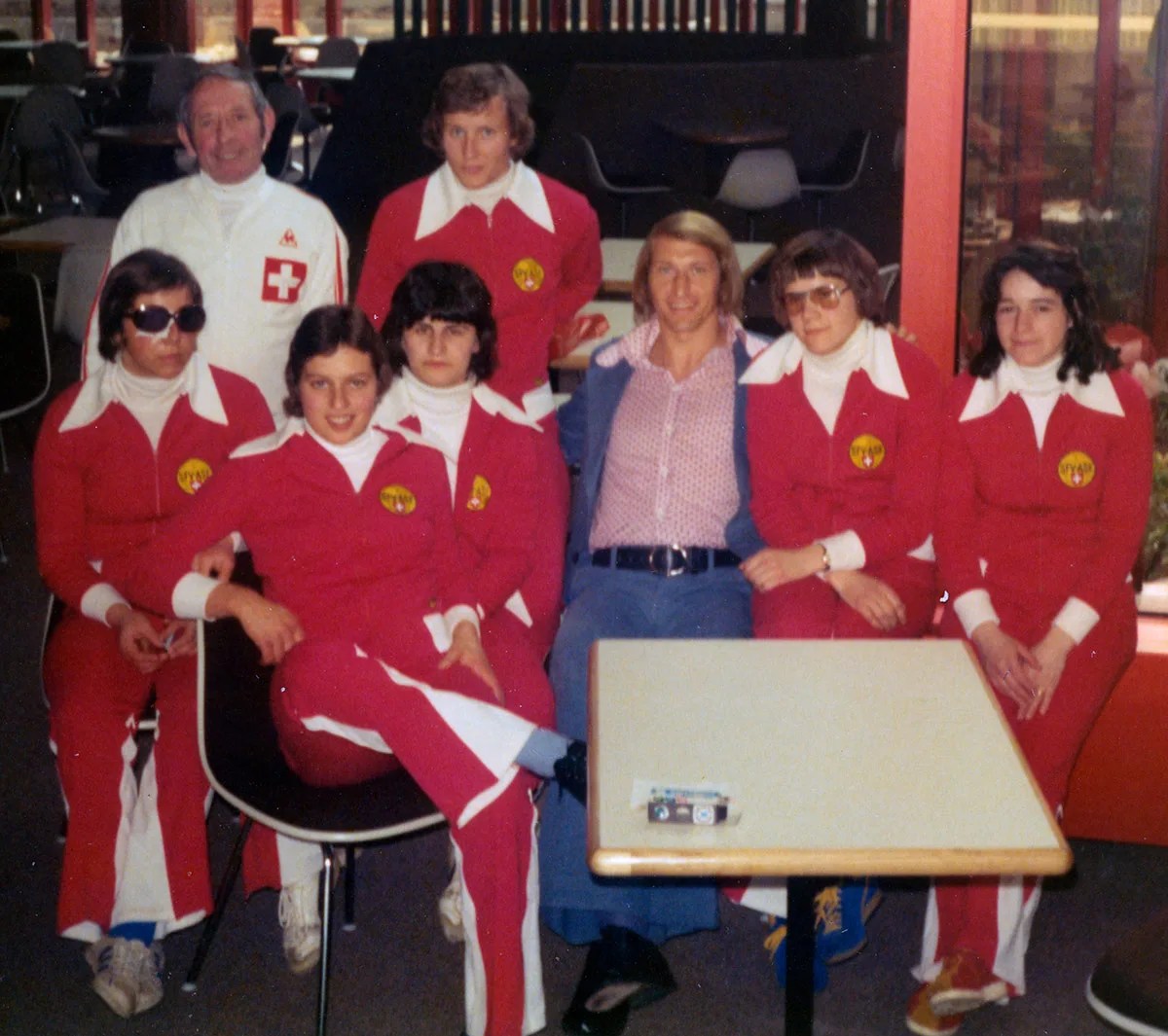 La nazionale femminile del 1975.