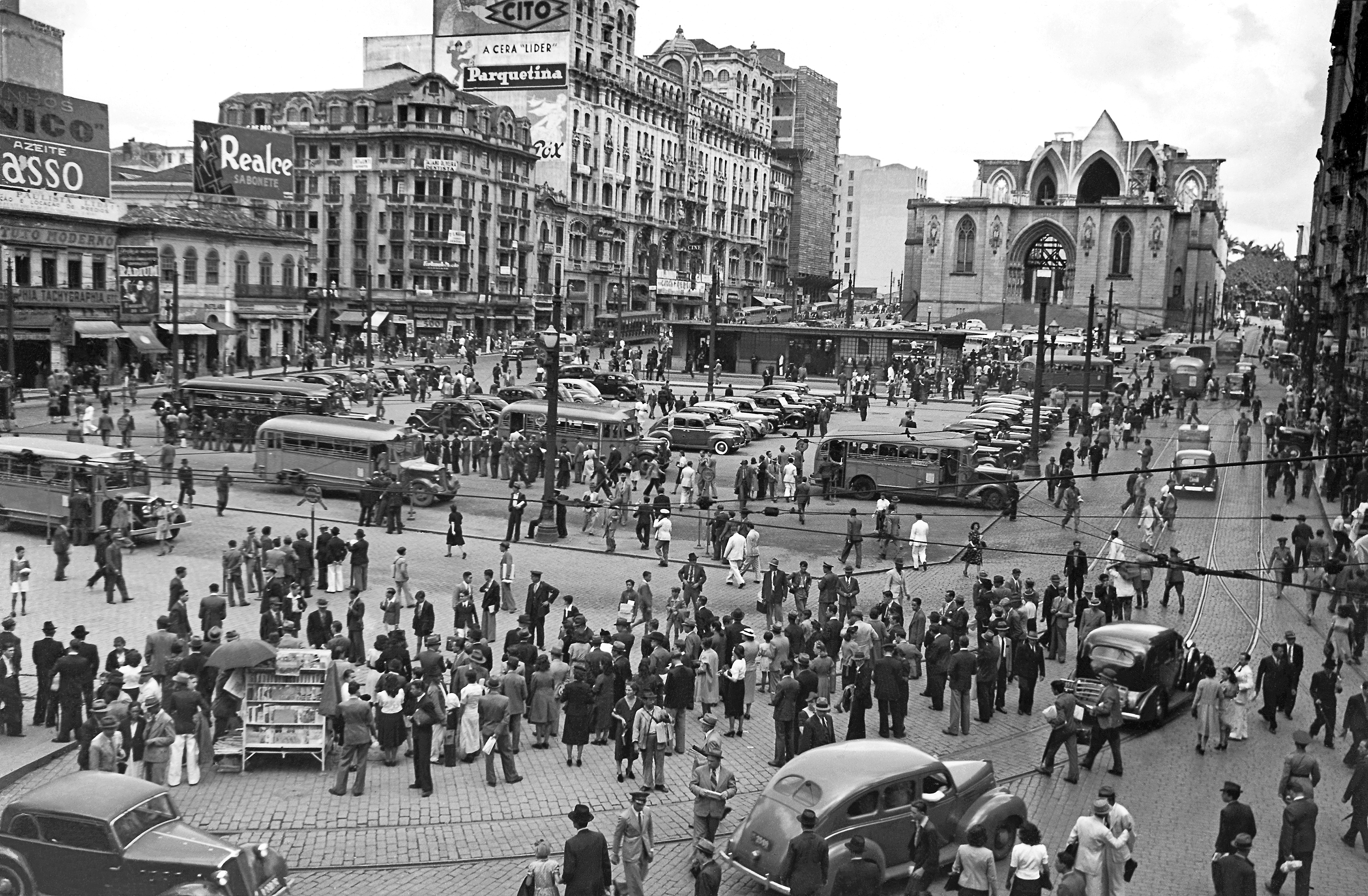 The heart of an expanding megalopolis: Praça da Sé, São Paulo, 1940.