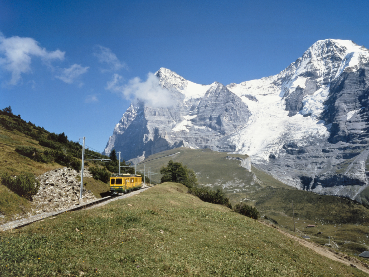 American dies during wingsuit jump on the Eiger