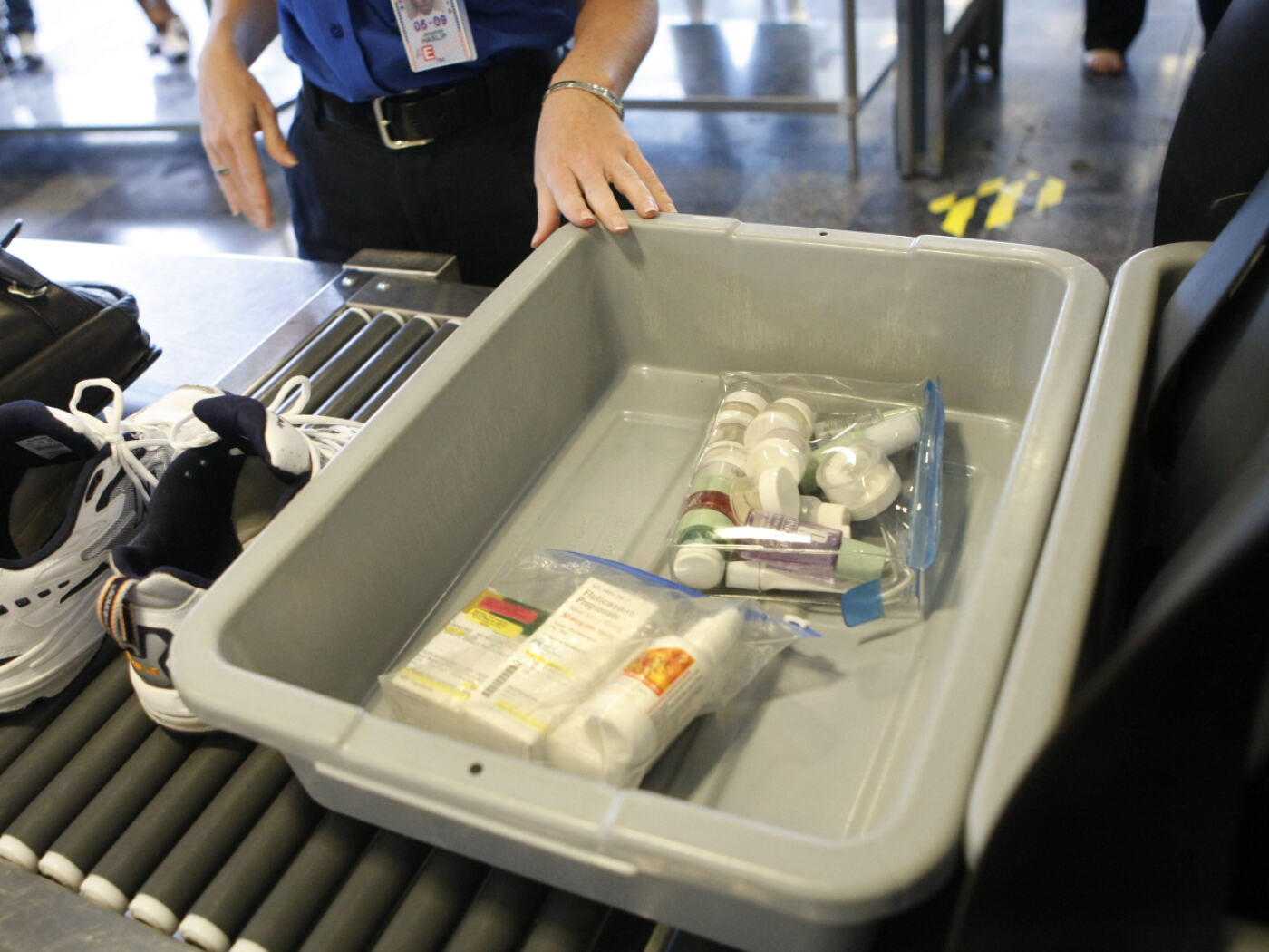 Italia: caos sui liquidi in aereo, rischio fino a +130 euro - TVS tvsvizzera.it Italia: caos sui liquidi in aereo, rischio fino a +130 euro - TVS tvsvizzera.it