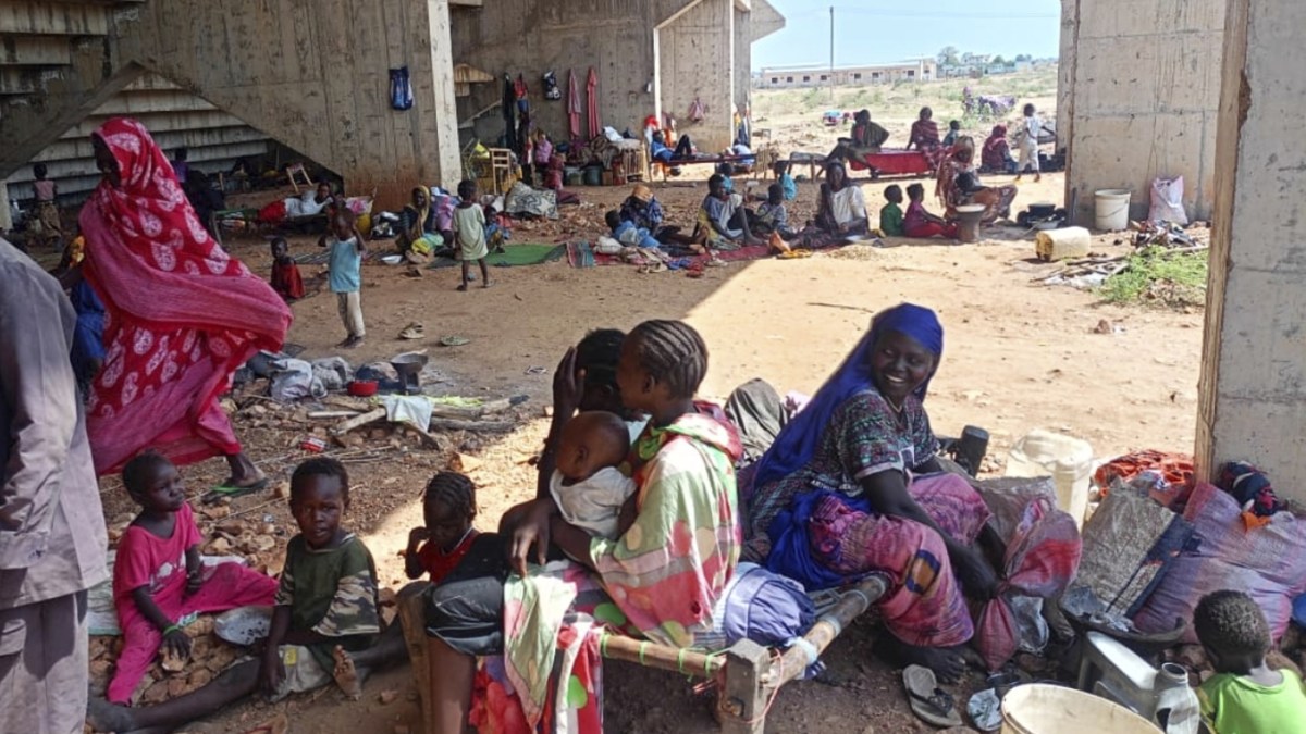 Switzerland joins calls for humanitarian protection in Sudan - SWI  swissinfo.ch