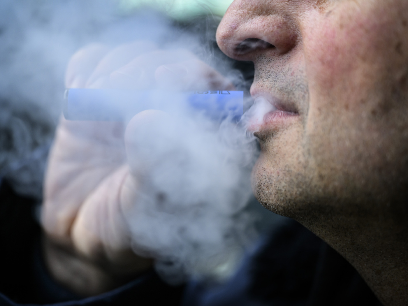 Sale of disposable e-cigarettes banned in the canton of Geneva
